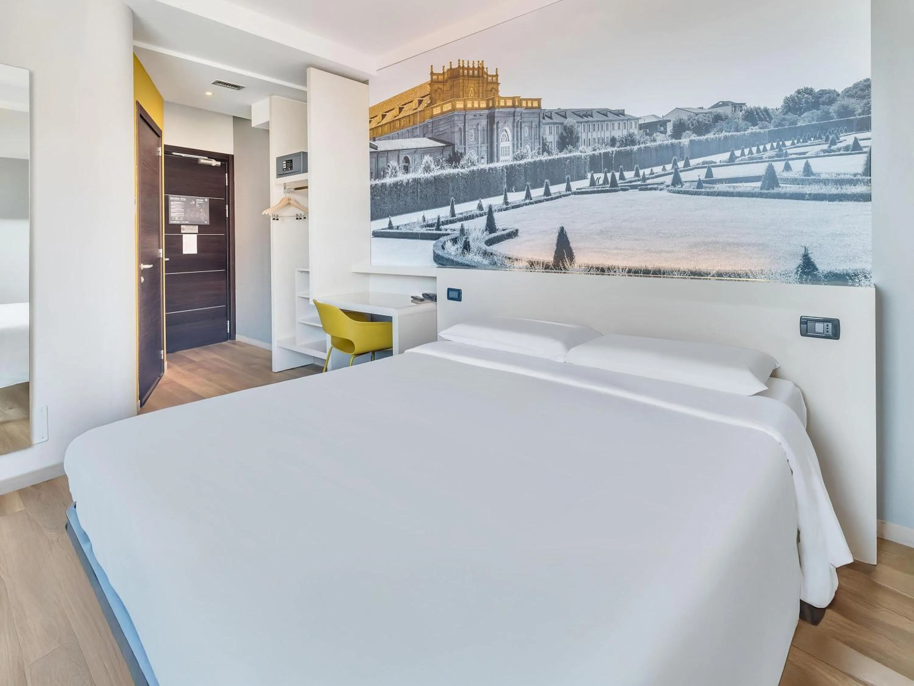 Photo of the whole room, Bed in B&B HOTEL Torino Orbassano