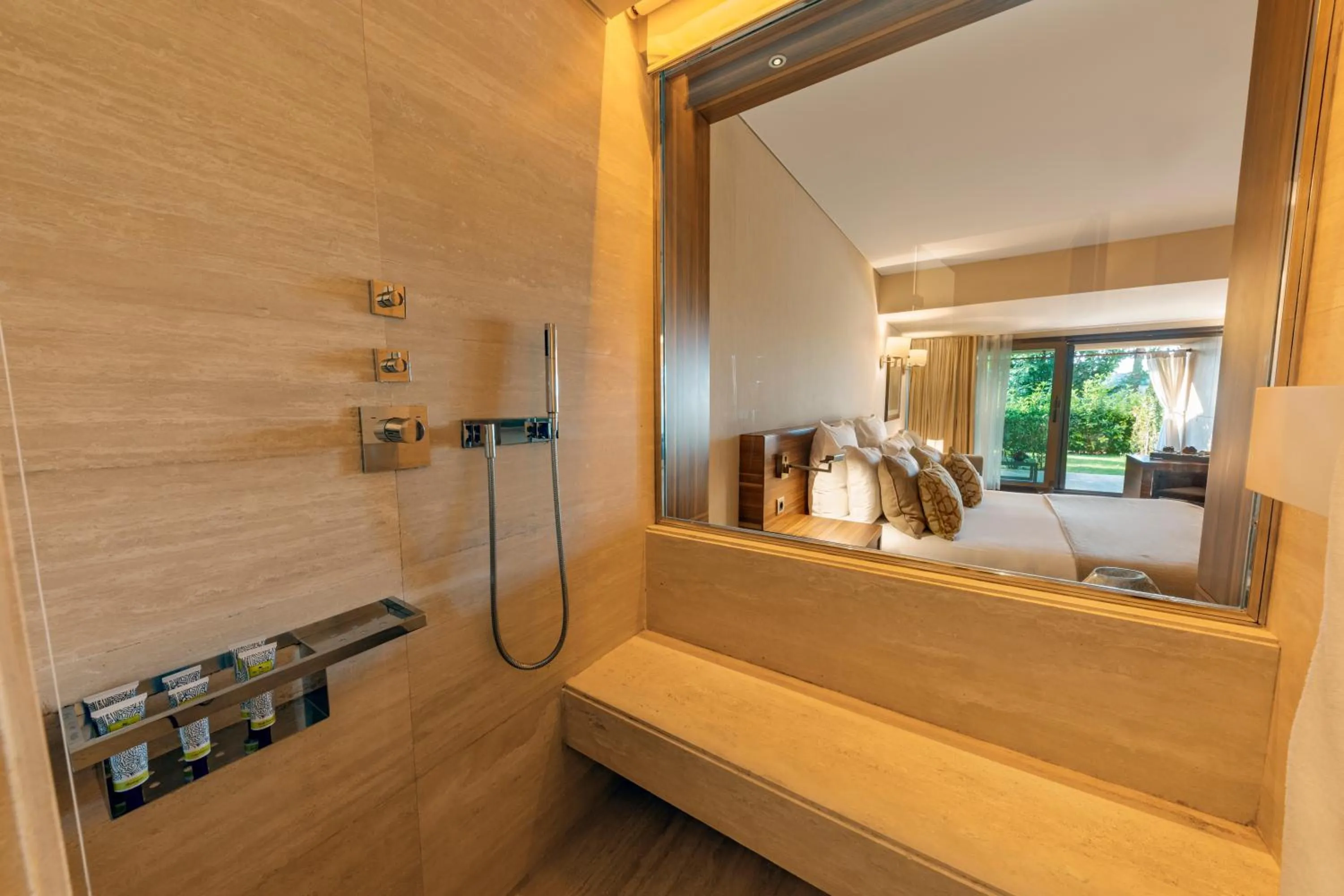 Bathroom in D Maris Bay