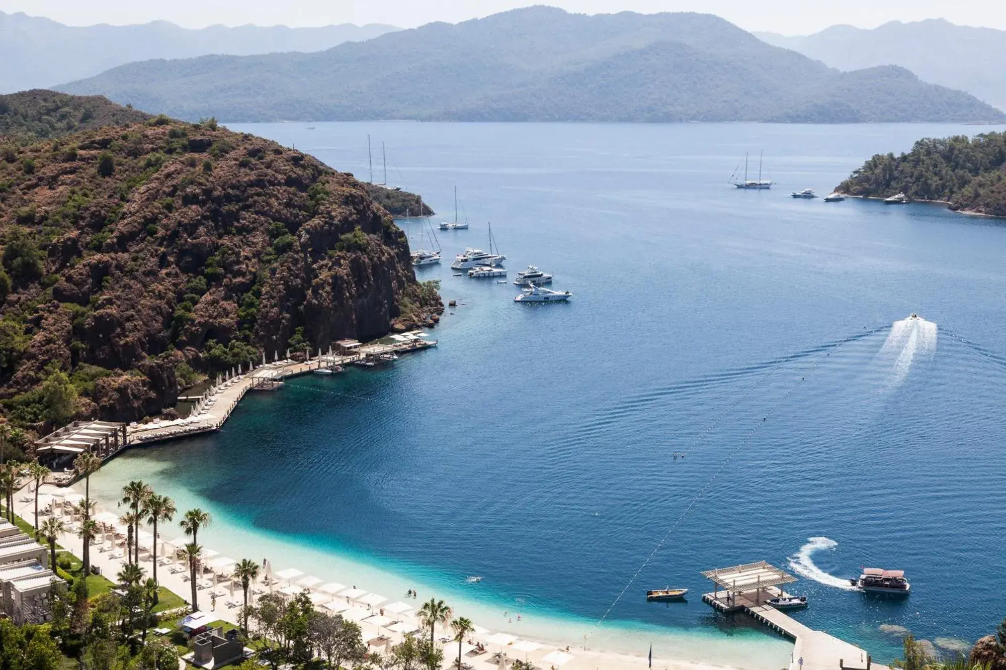 Executive Suite with Sea View in D Maris Bay Executive Suite with Sea View in D Maris Bay