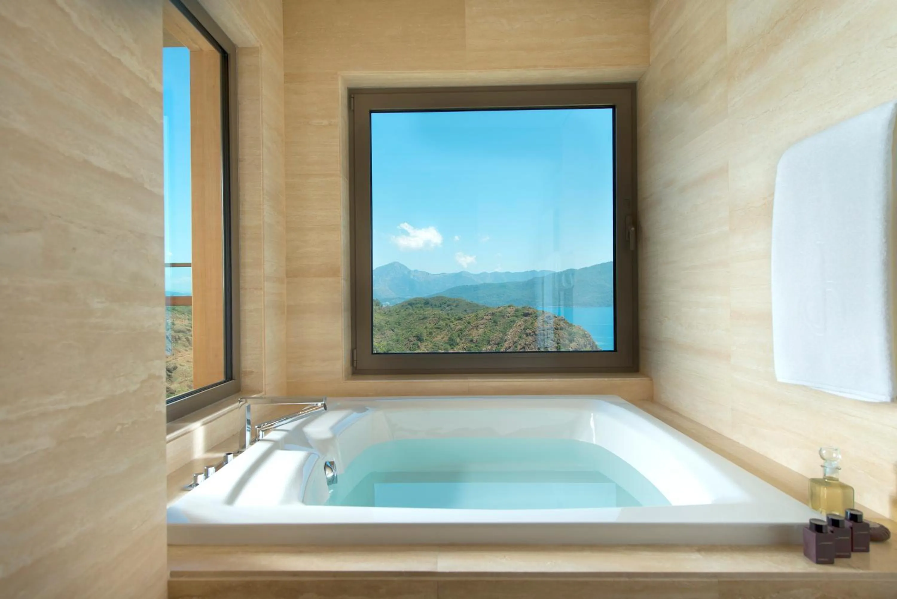 Bathroom in D Maris Bay