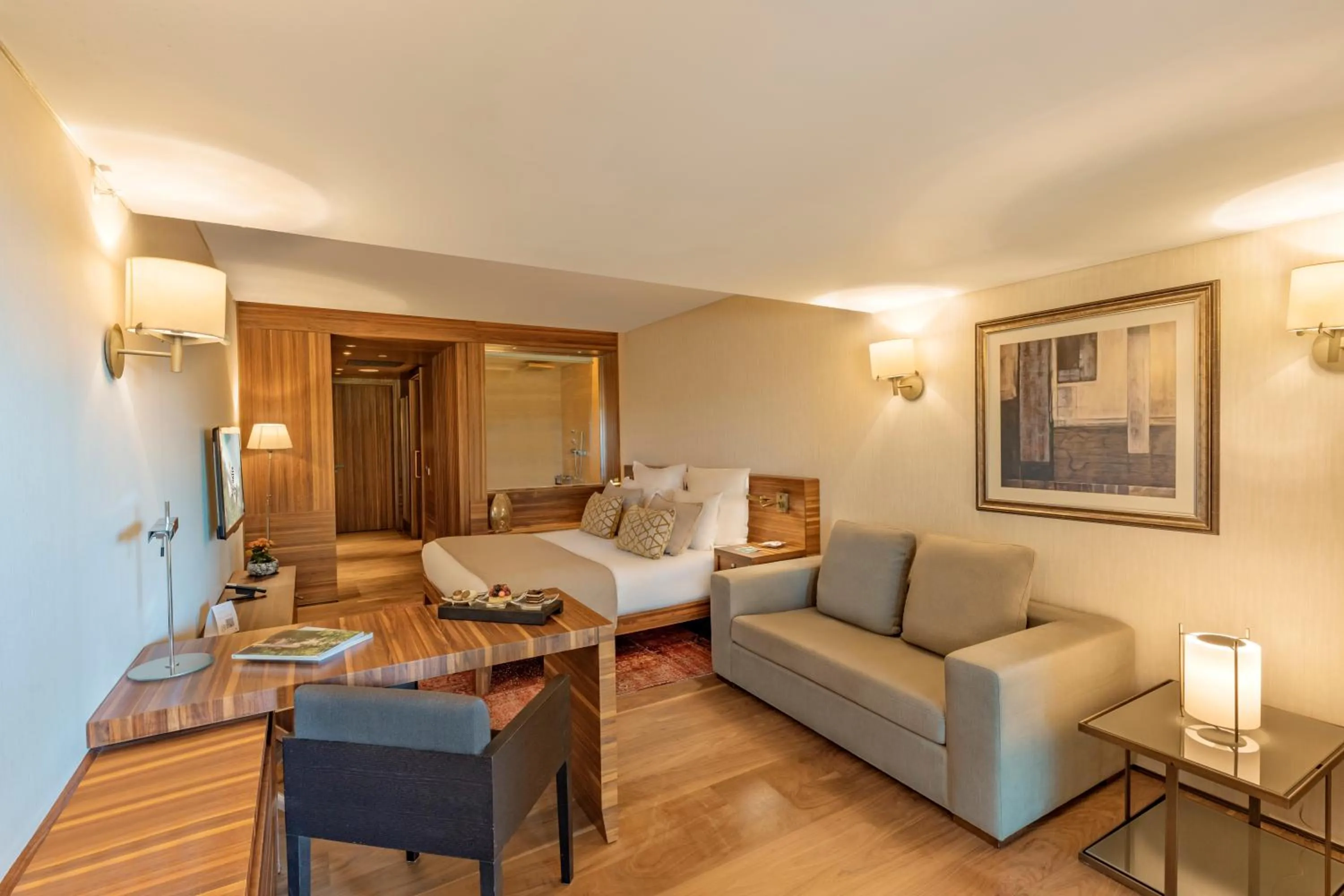 Photo of the whole room in D Maris Bay