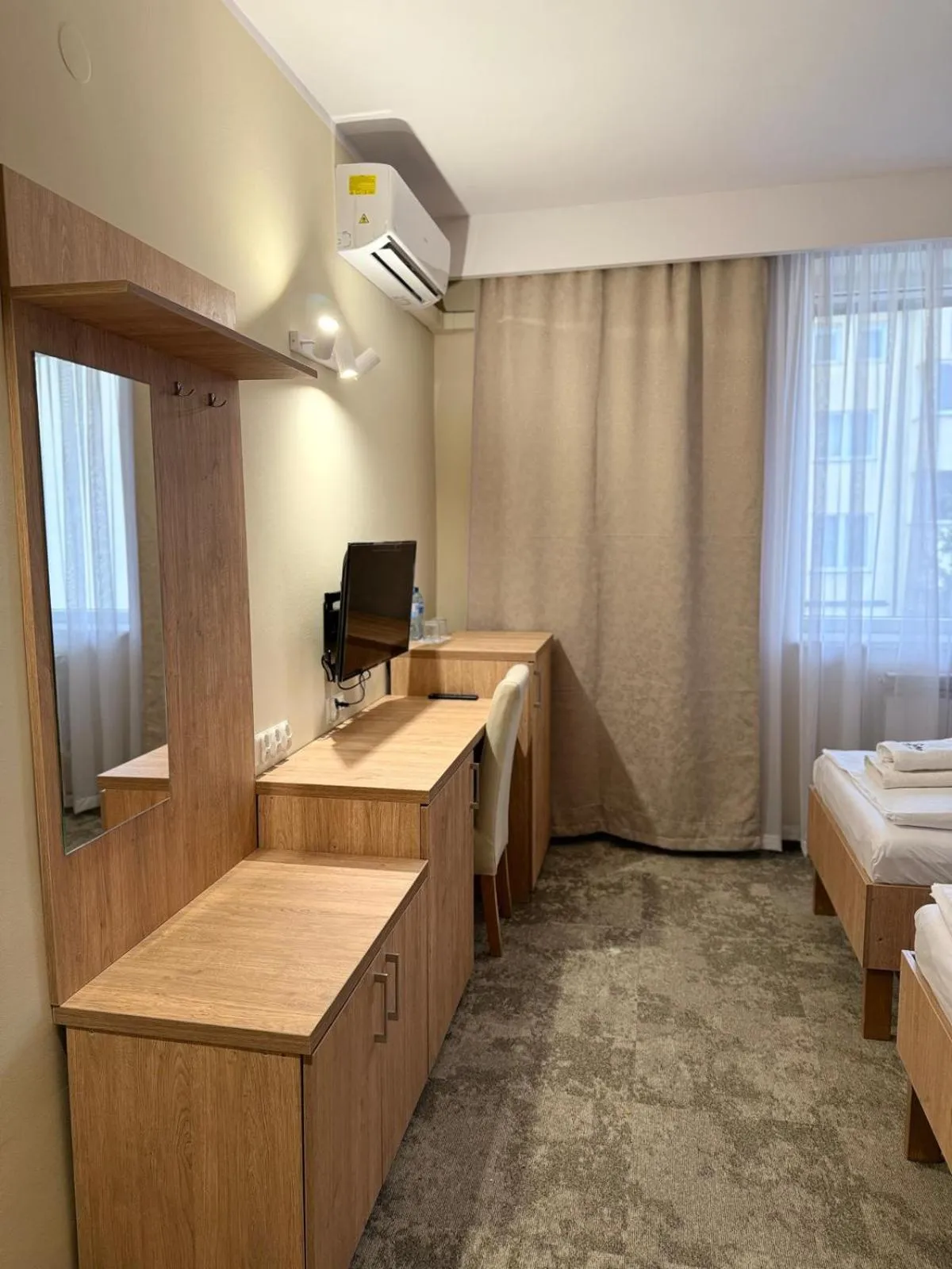 Breakfast, Bed in Hotel TM