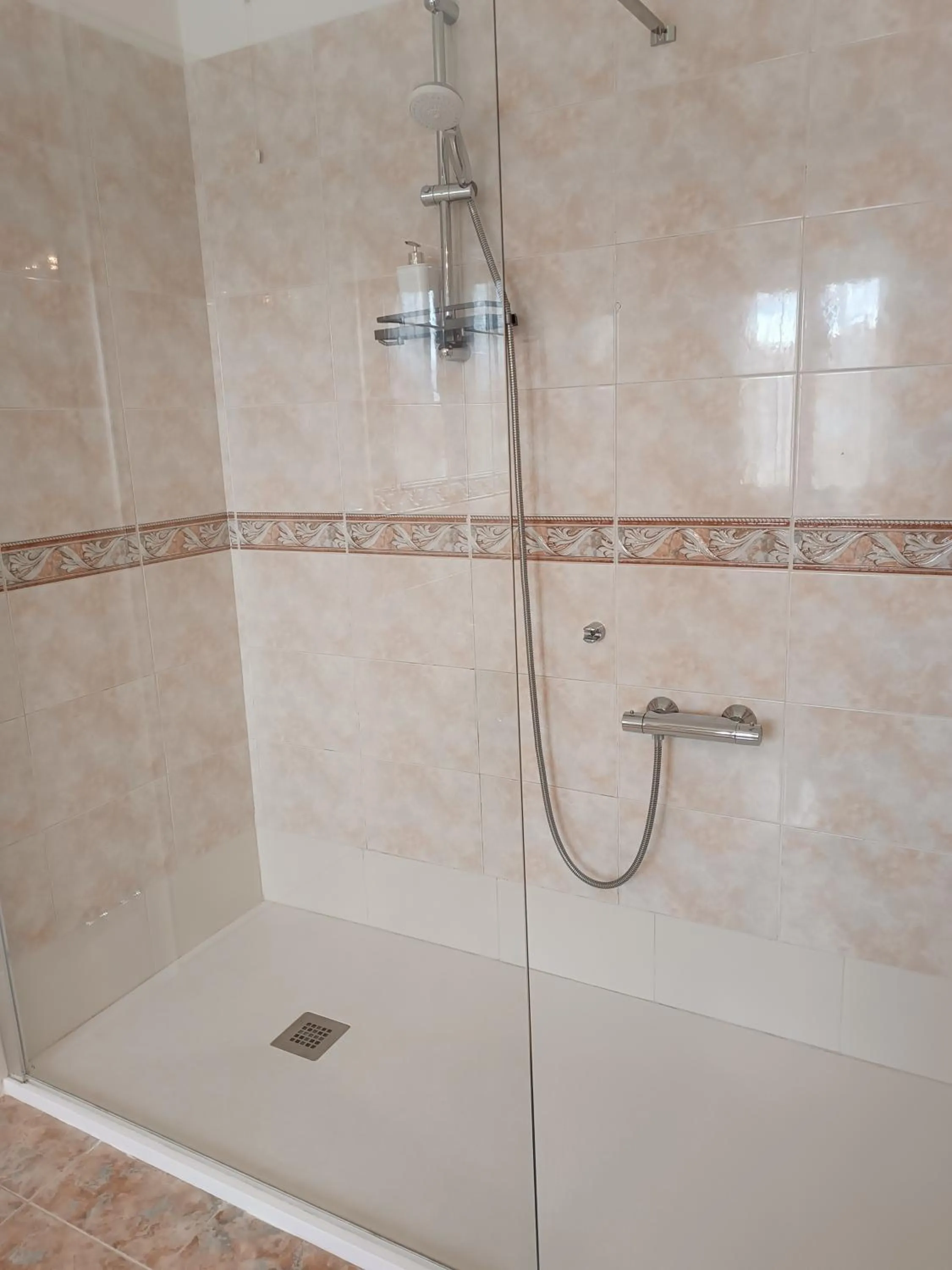 Shower in B&B Il Paiolo