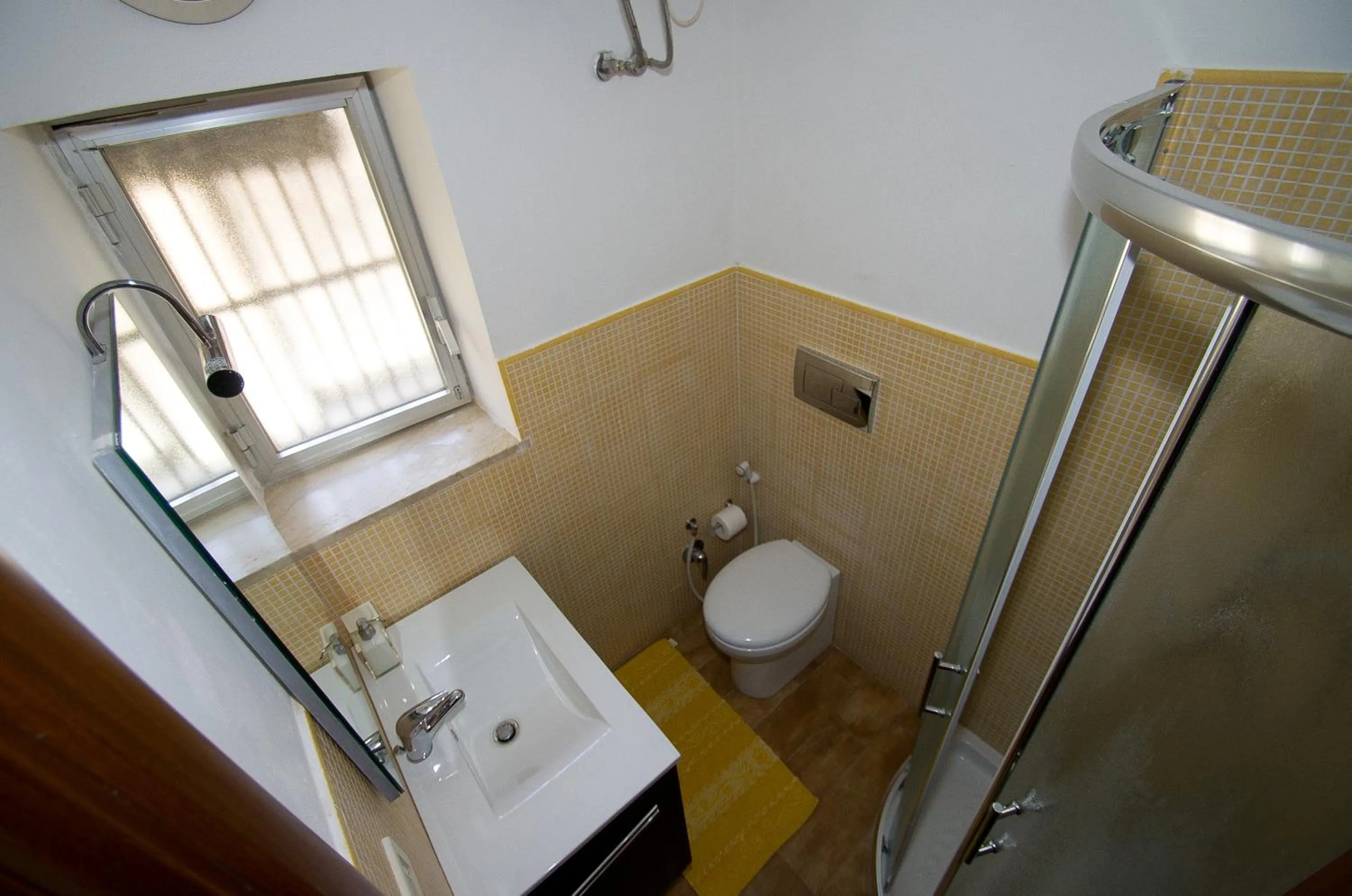 Bathroom in Masseria Case Damma