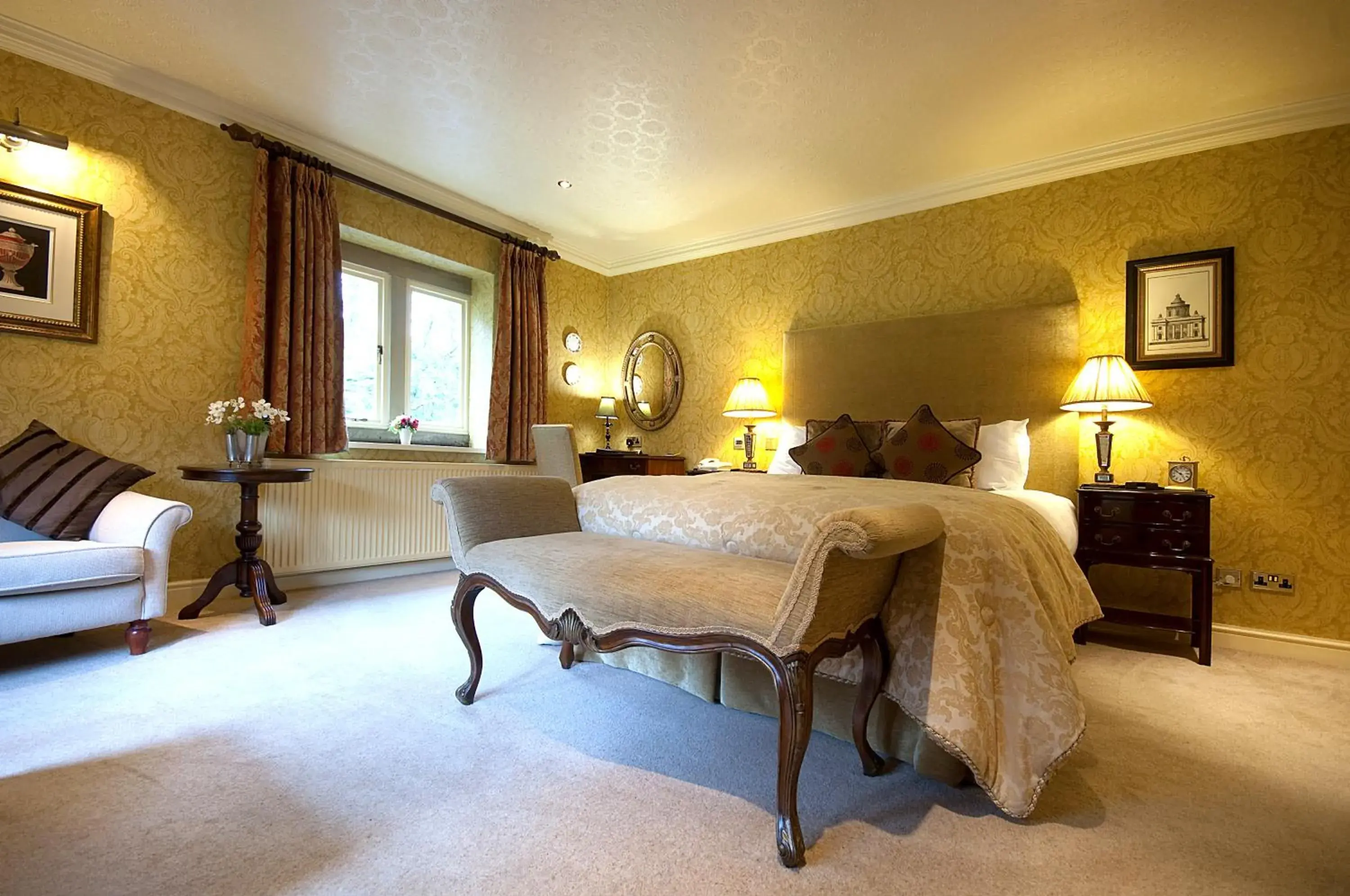 Luxury Double in Whitley Hall Hotel Luxury Double in Whitley Hall Hotel