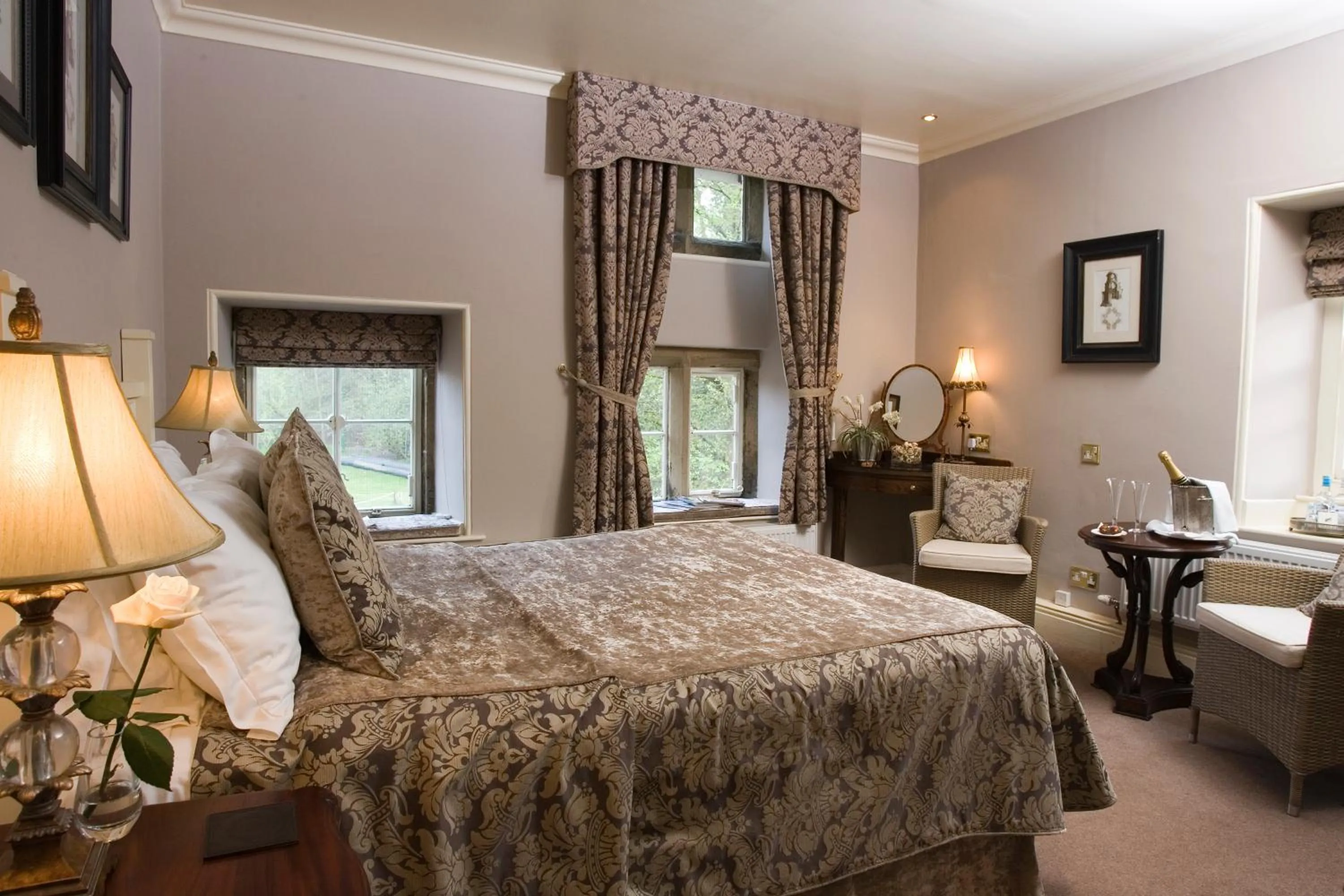 Day, Bed in Whitley Hall Hotel