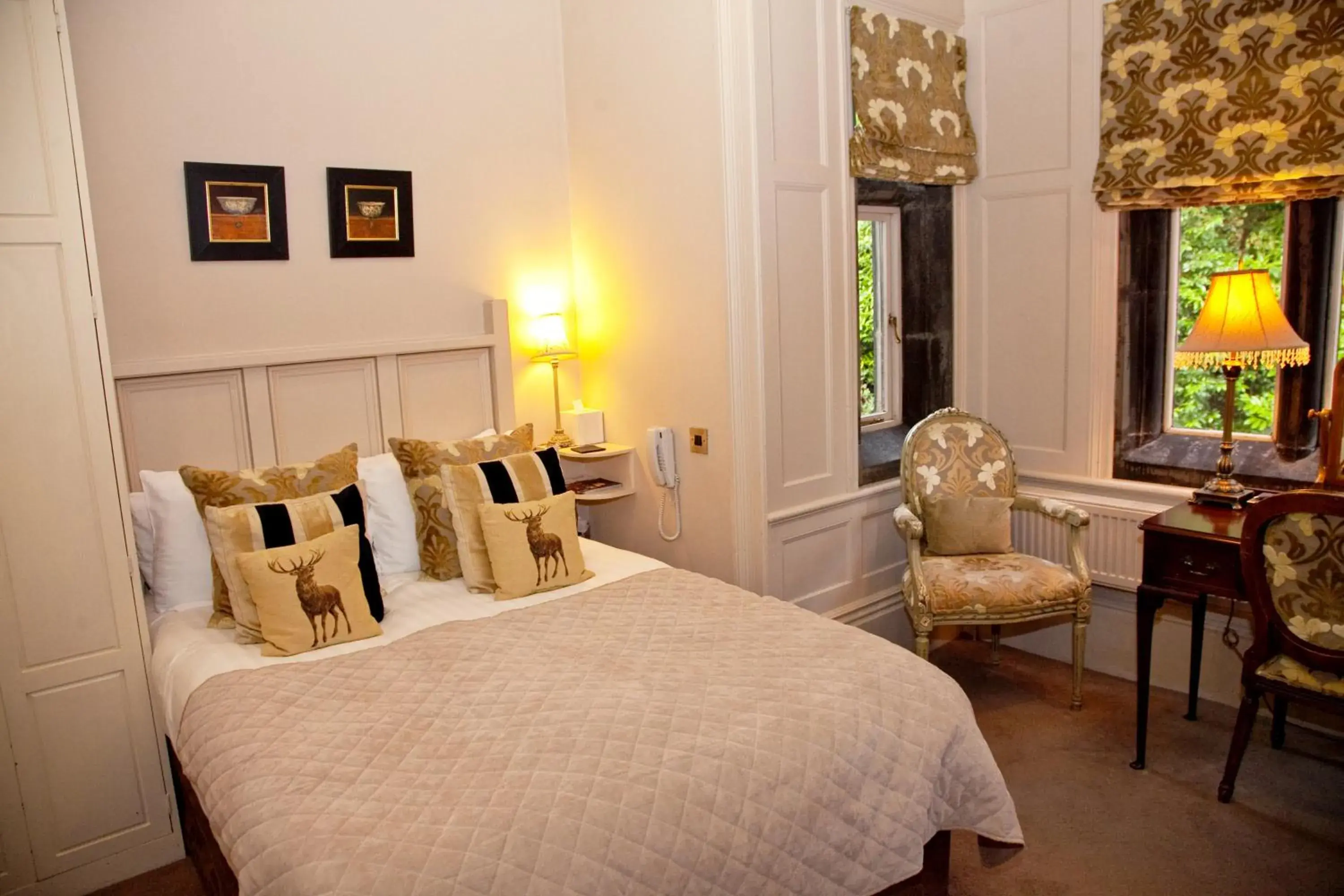 Standard Double Room in Whitley Hall Hotel Standard Double Room in Whitley Hall Hotel