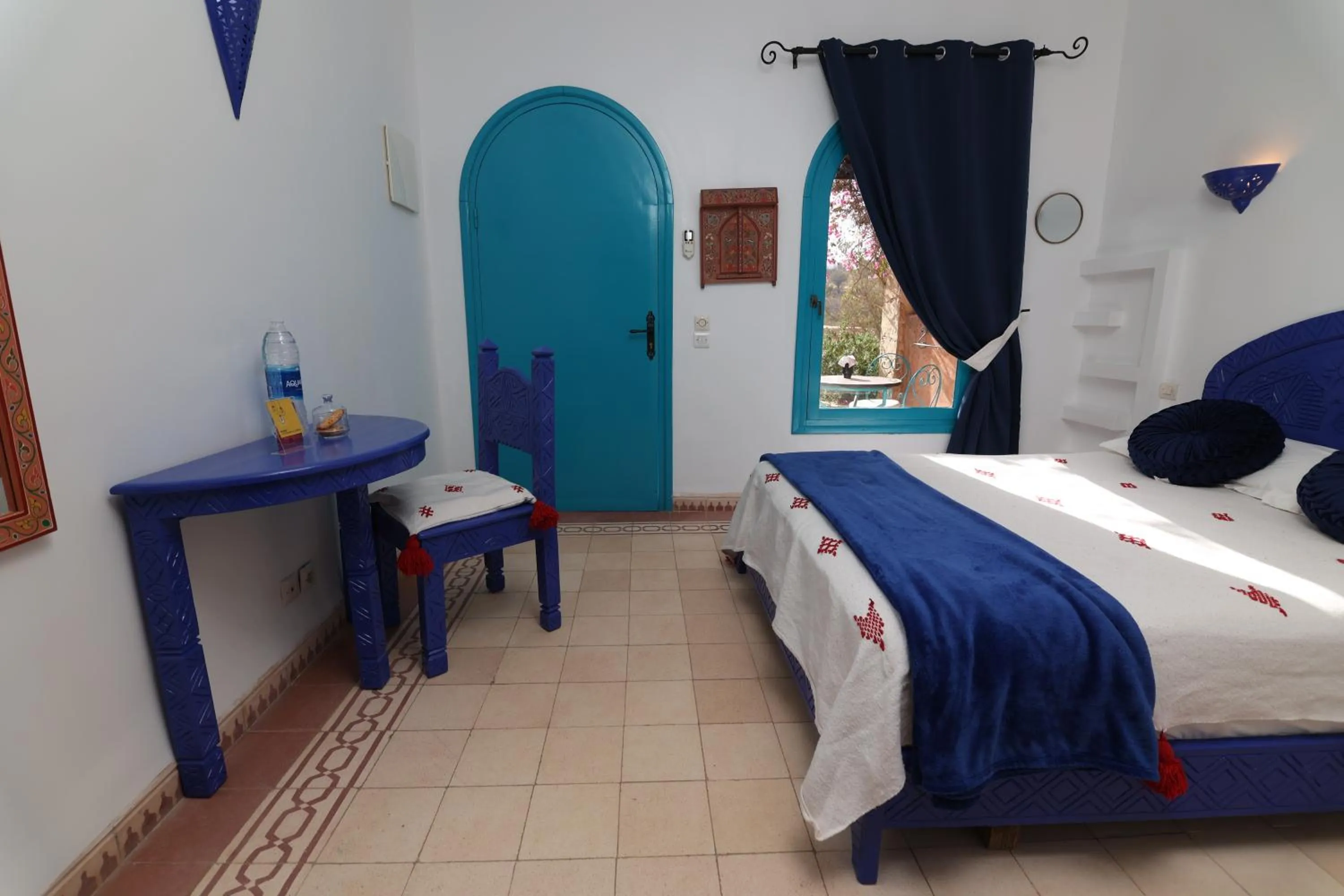 Bed in Paradis Nomade