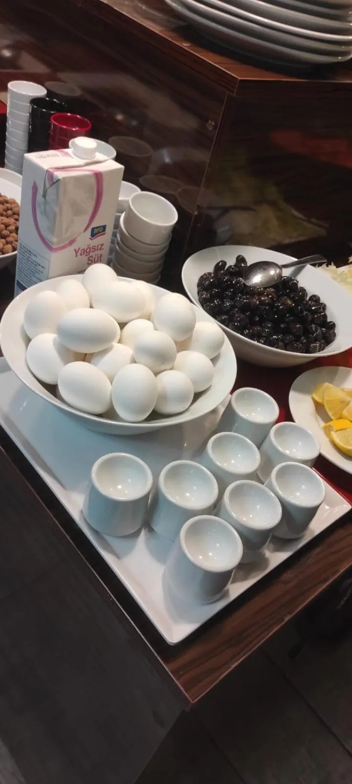 Restaurant/places to eat in VERSİON HOTEL