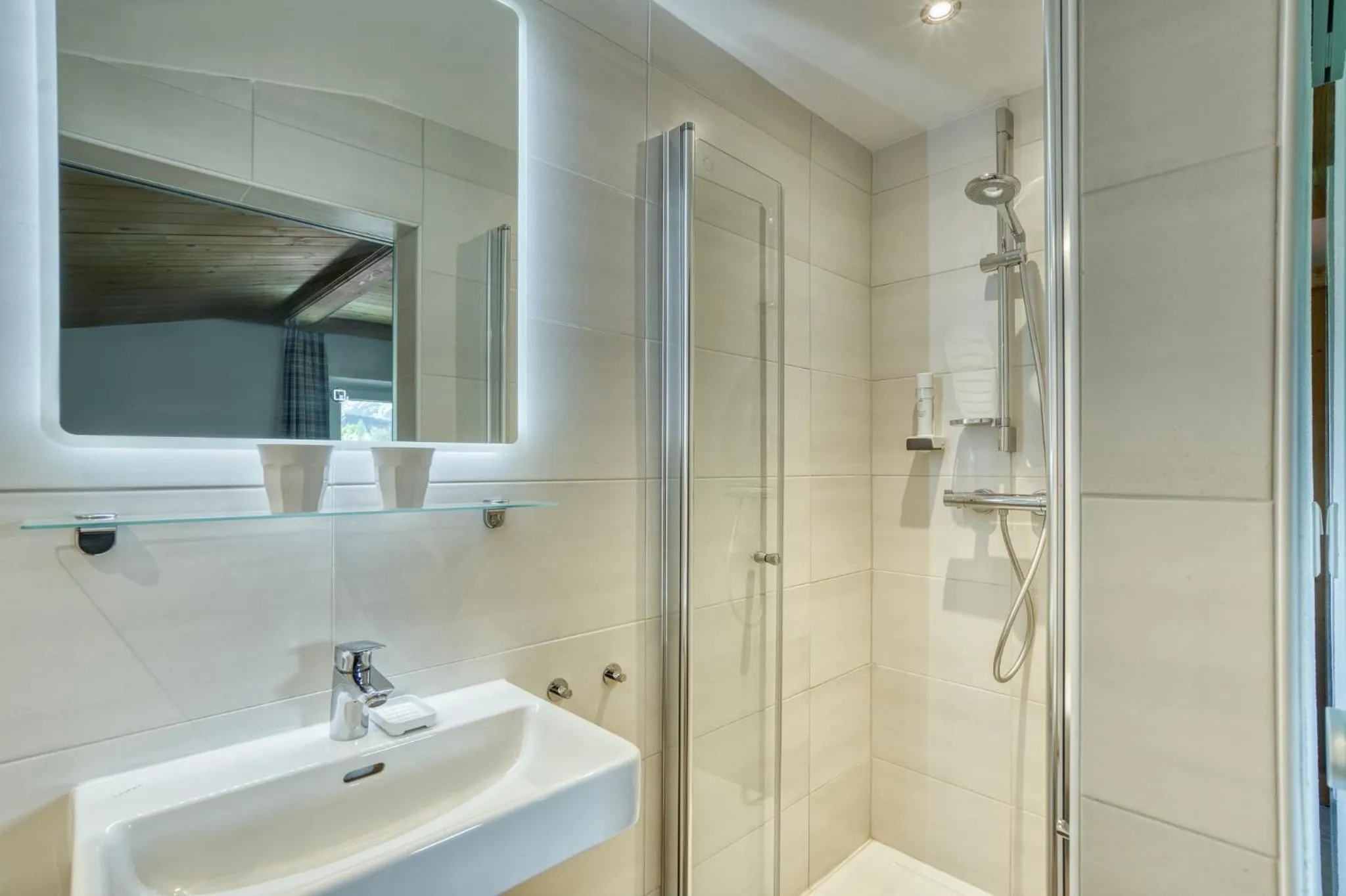 Shower in Boutiquehotel ZOMM in Seefeld