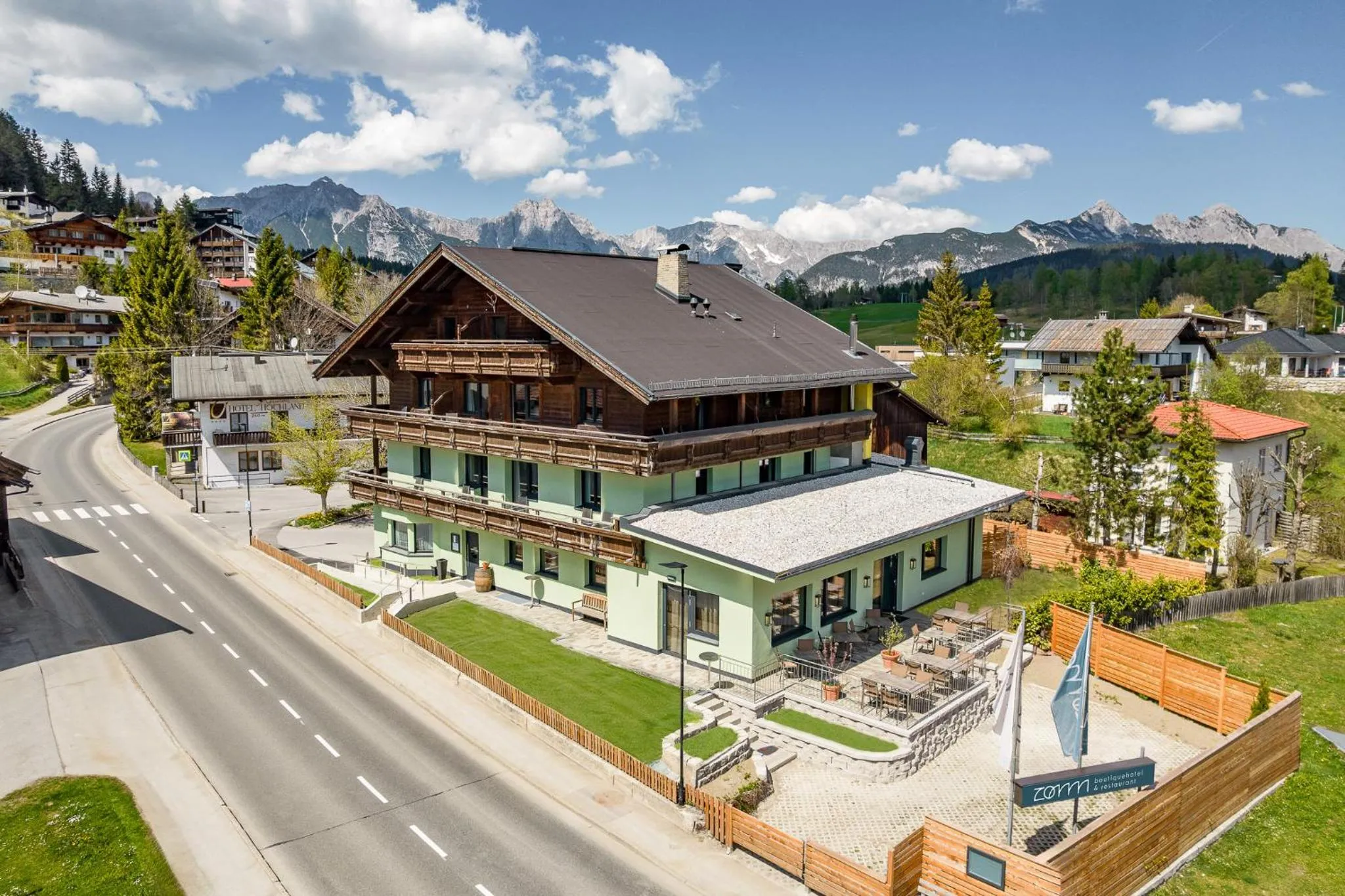Property building in Boutiquehotel ZOMM in Seefeld
