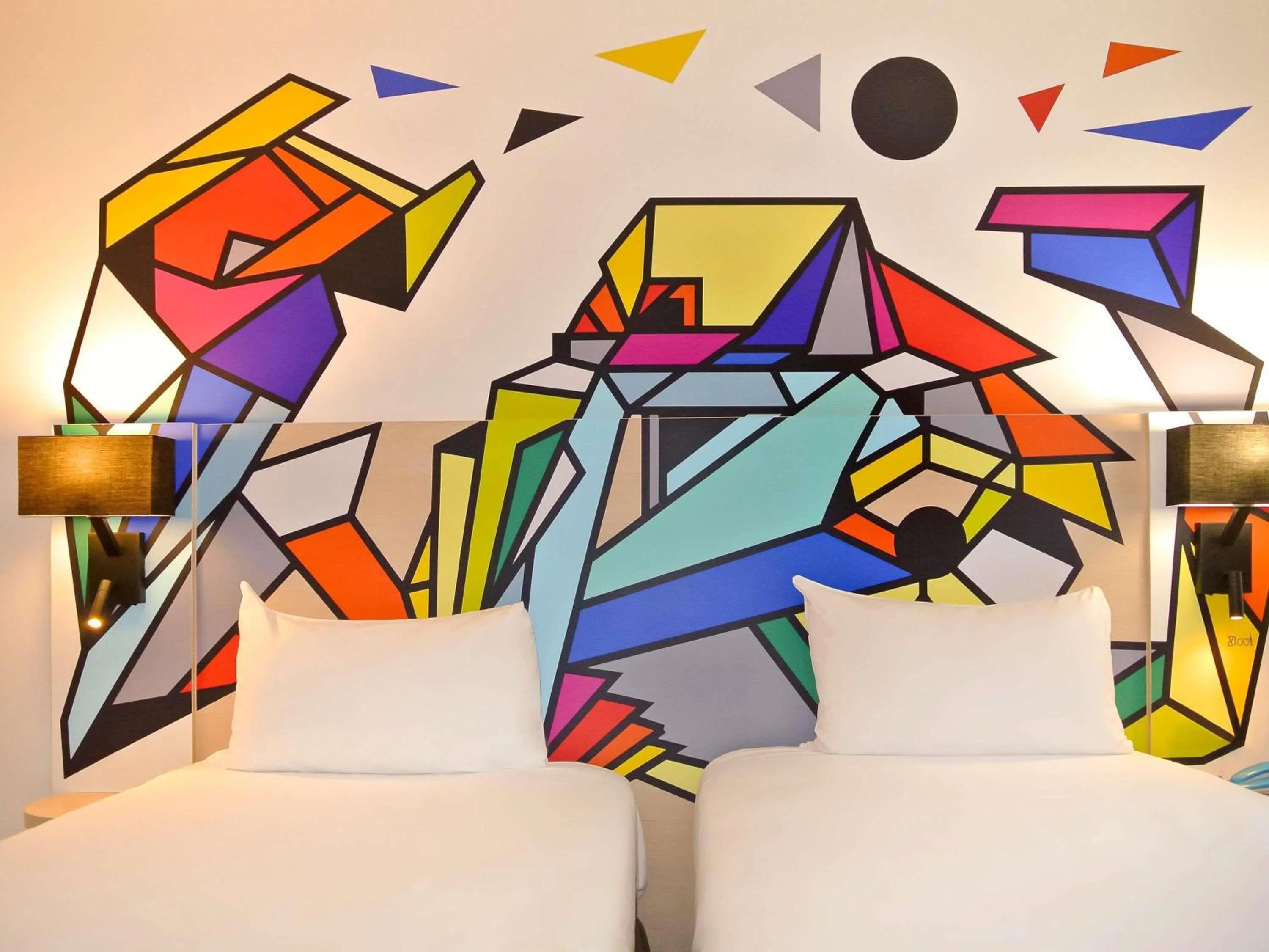 Bedroom, Bed in ibis Styles Paris Maine Montparnasse