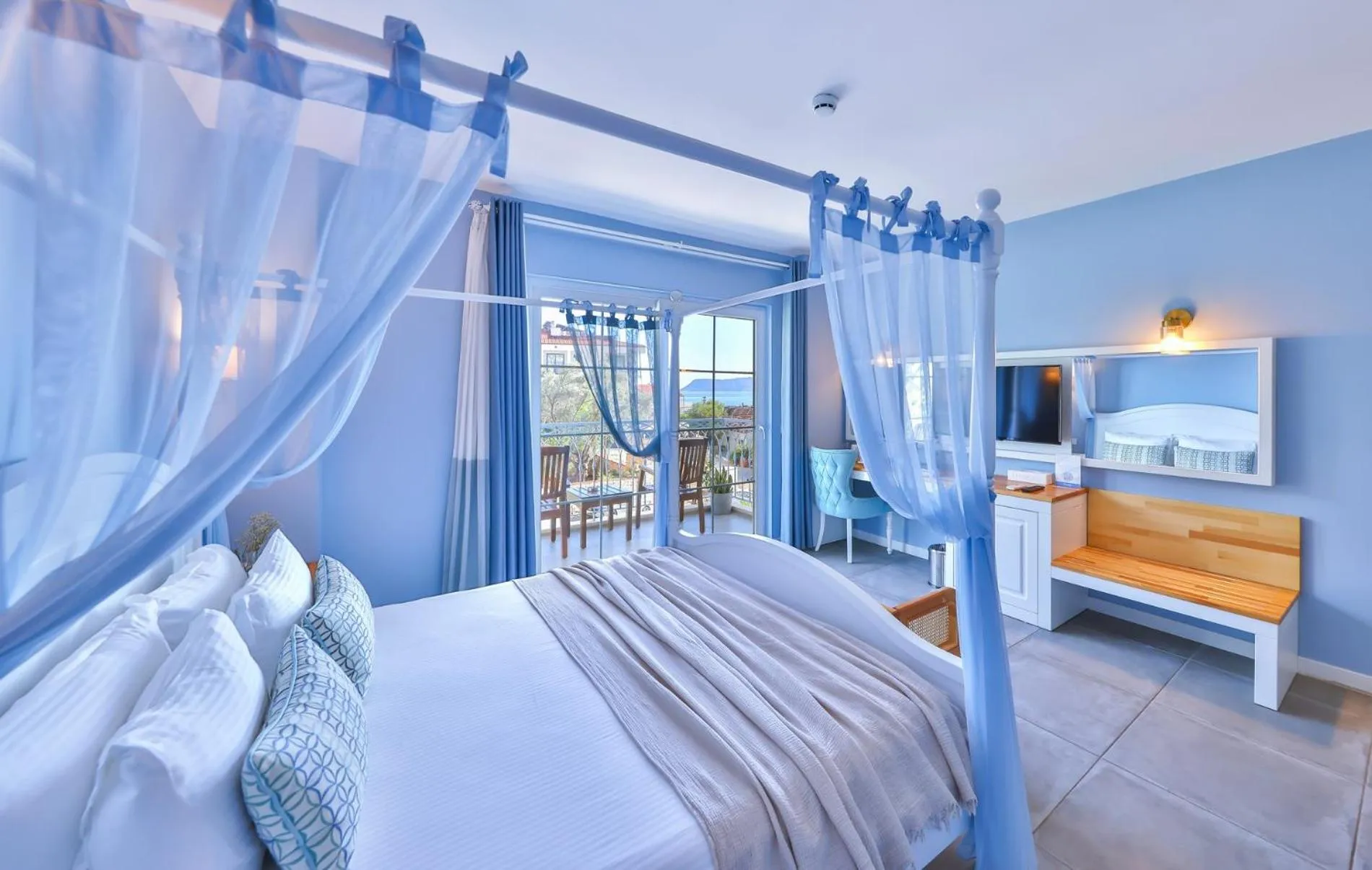 Photo of the whole room, Bed in Luvi Kaş Otel - Adults Only (+16)