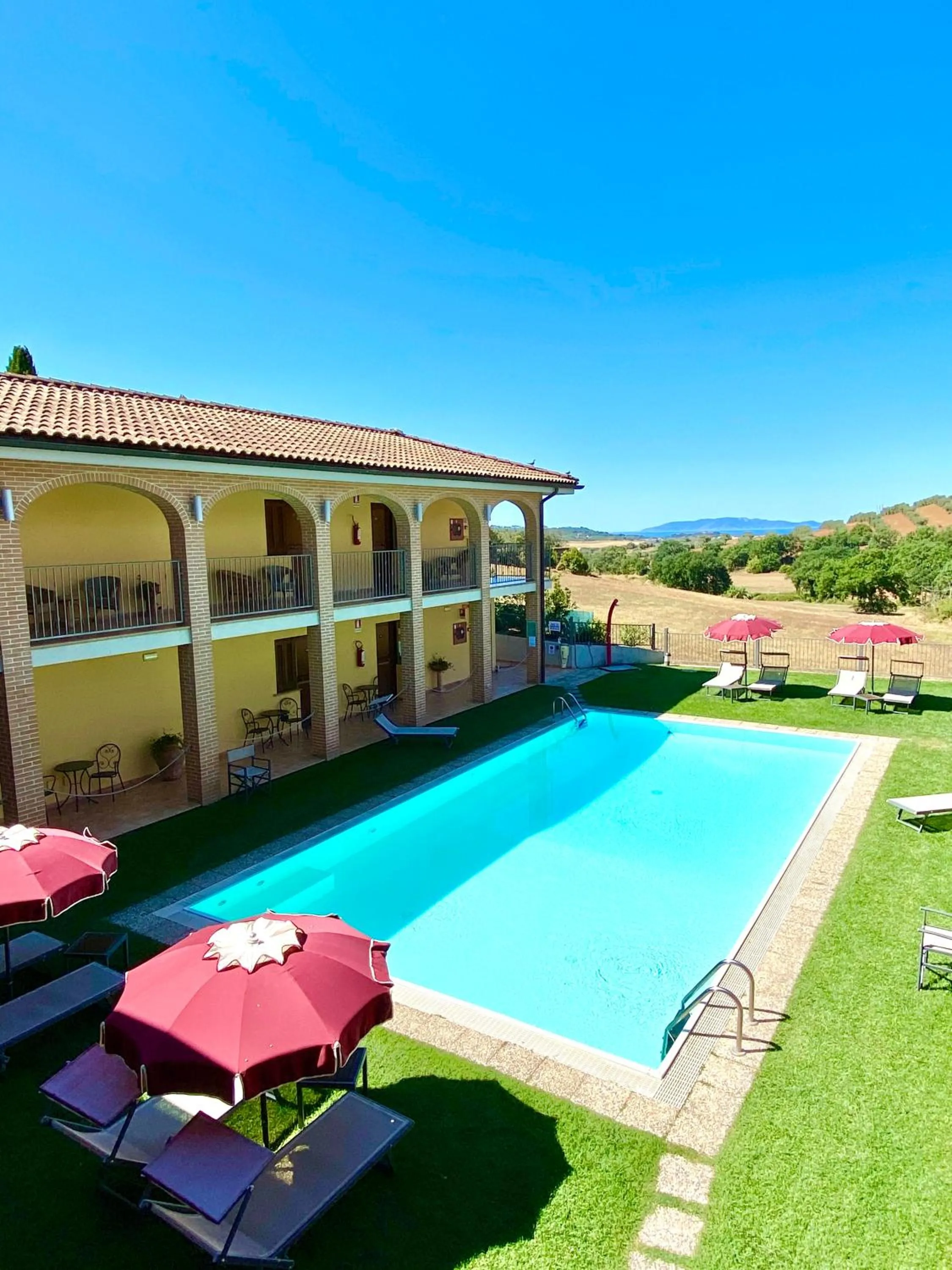 Swimming pool in Hotel Ristorante Le Querciolaie dei Ricci