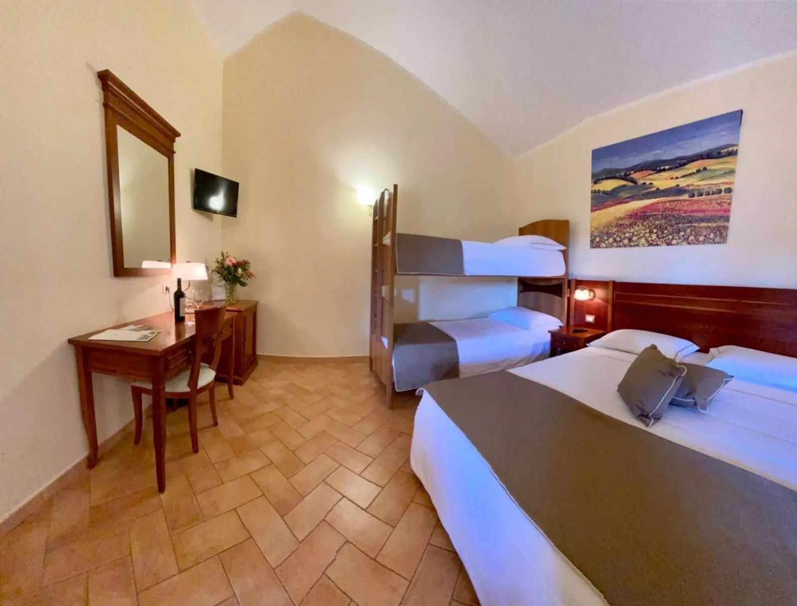 Bedroom, Bed in Hotel Ristorante Le Querciolaie dei Ricci