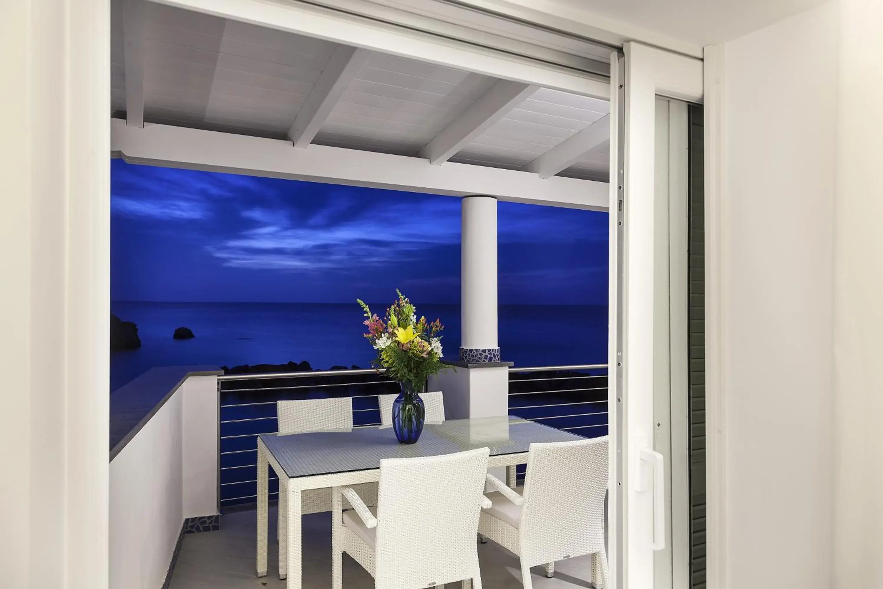 Luxury Two-Bedroom Apartment with Sea View in Ischia Blu Resort Luxury Two-Bedroom Apartment with Sea View in Ischia Blu Resort