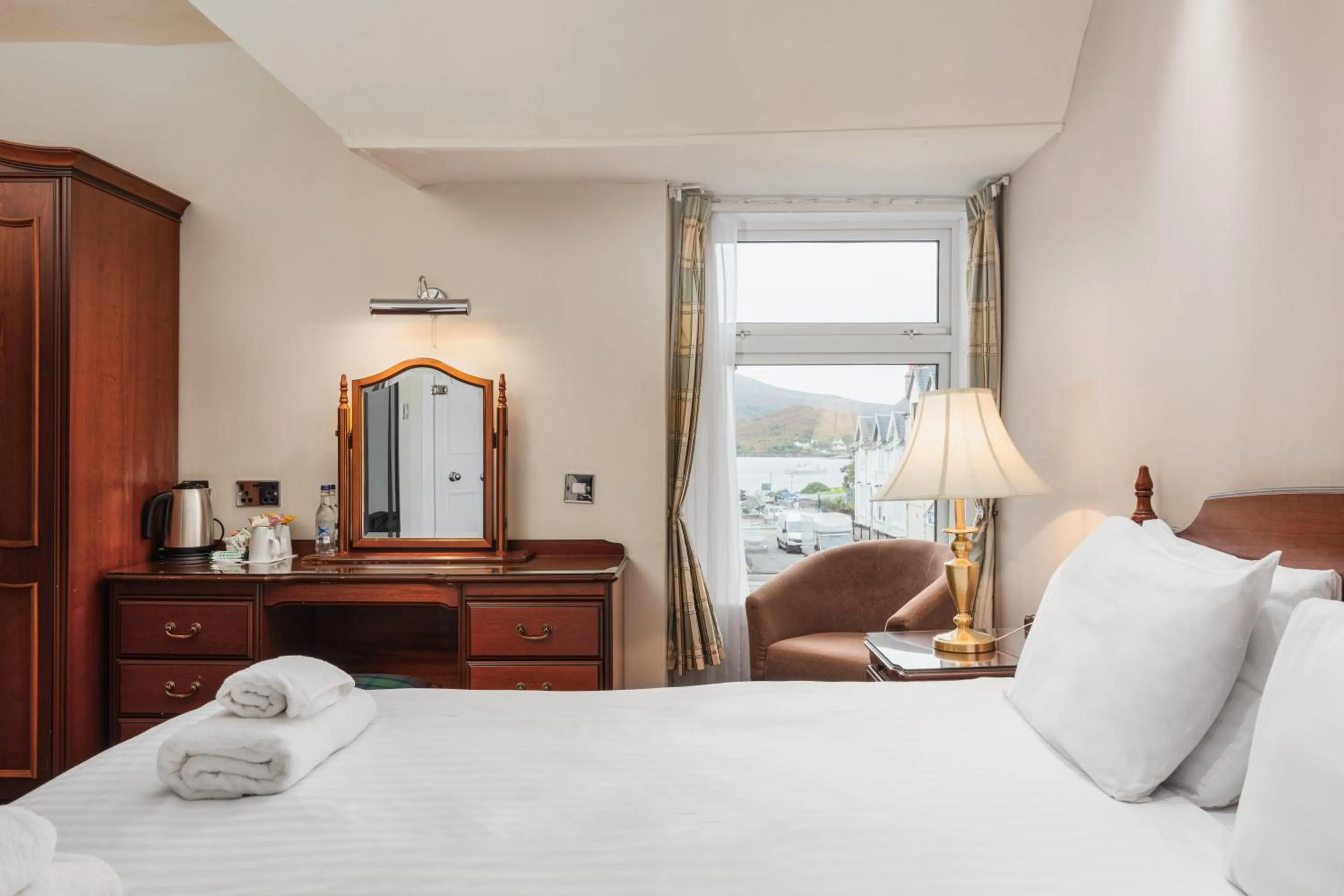 Bedroom, Bed in Kyle Hotel ‘A Bespoke Hotel’