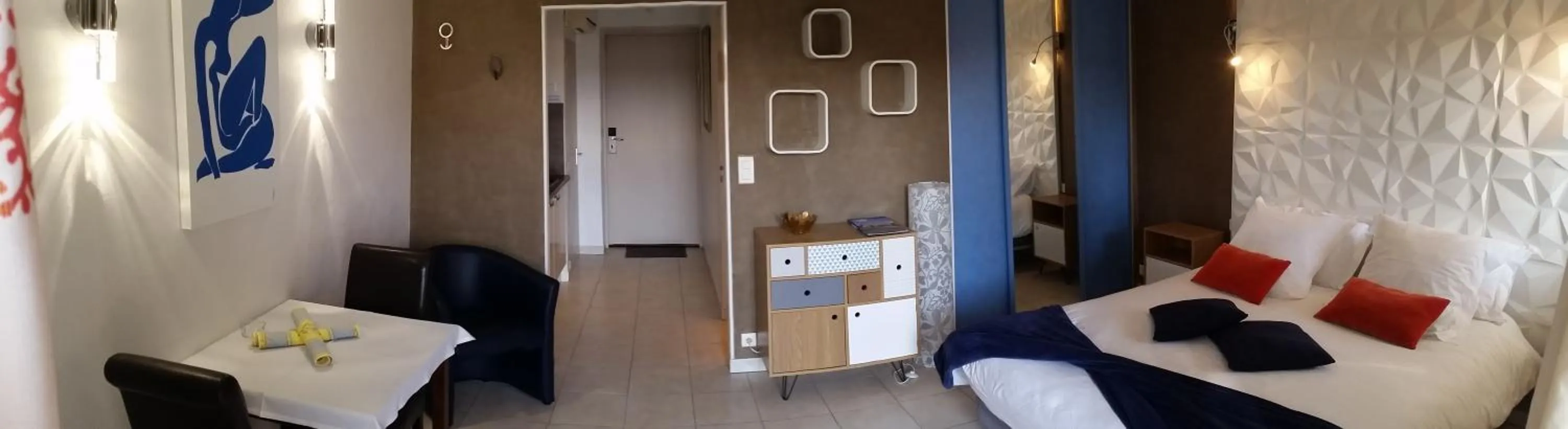 Photo of the whole room, Bed in Chambre d'hôtes La Potinière