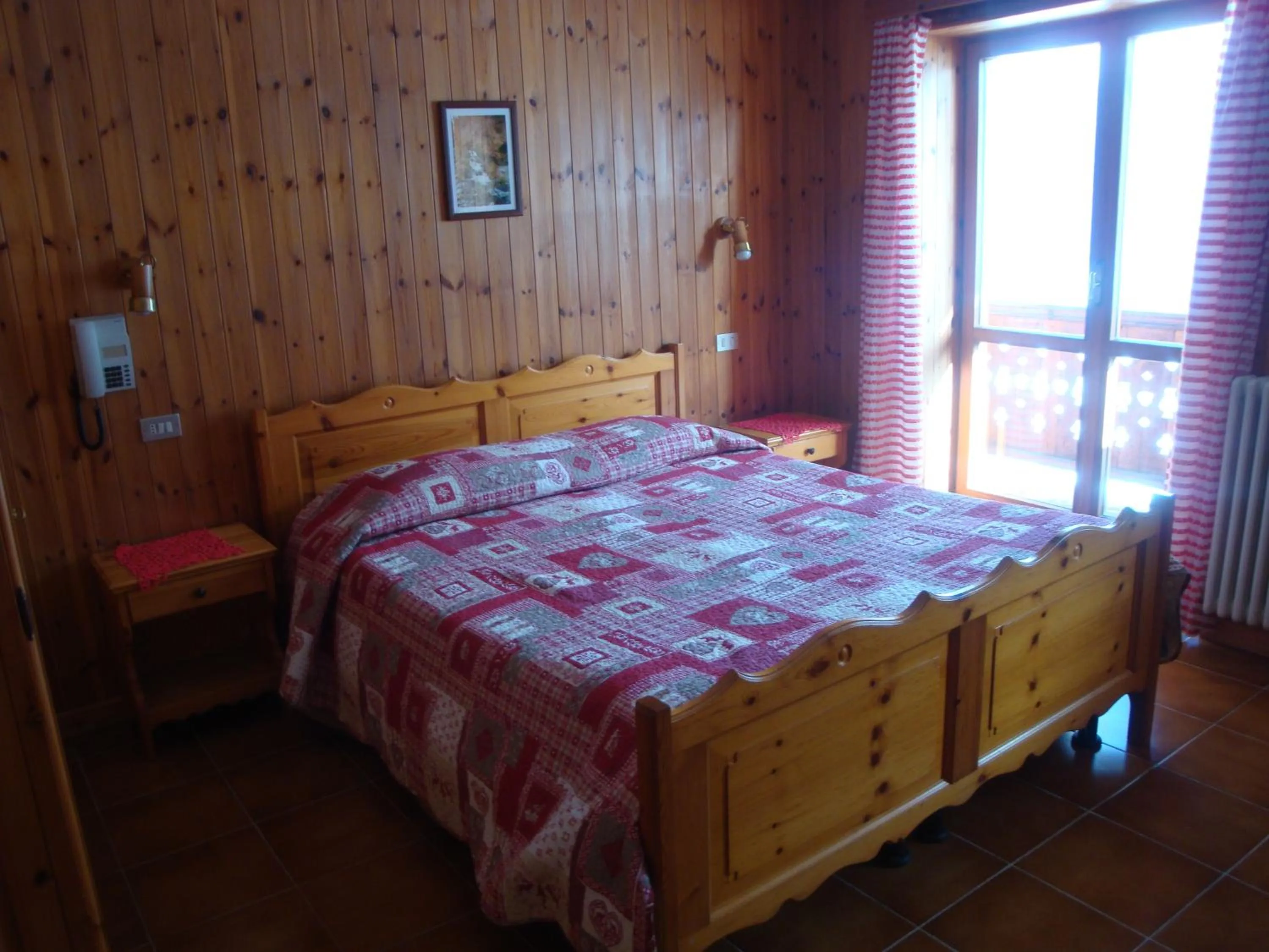 Bed in Hotel Alpe Fleurie