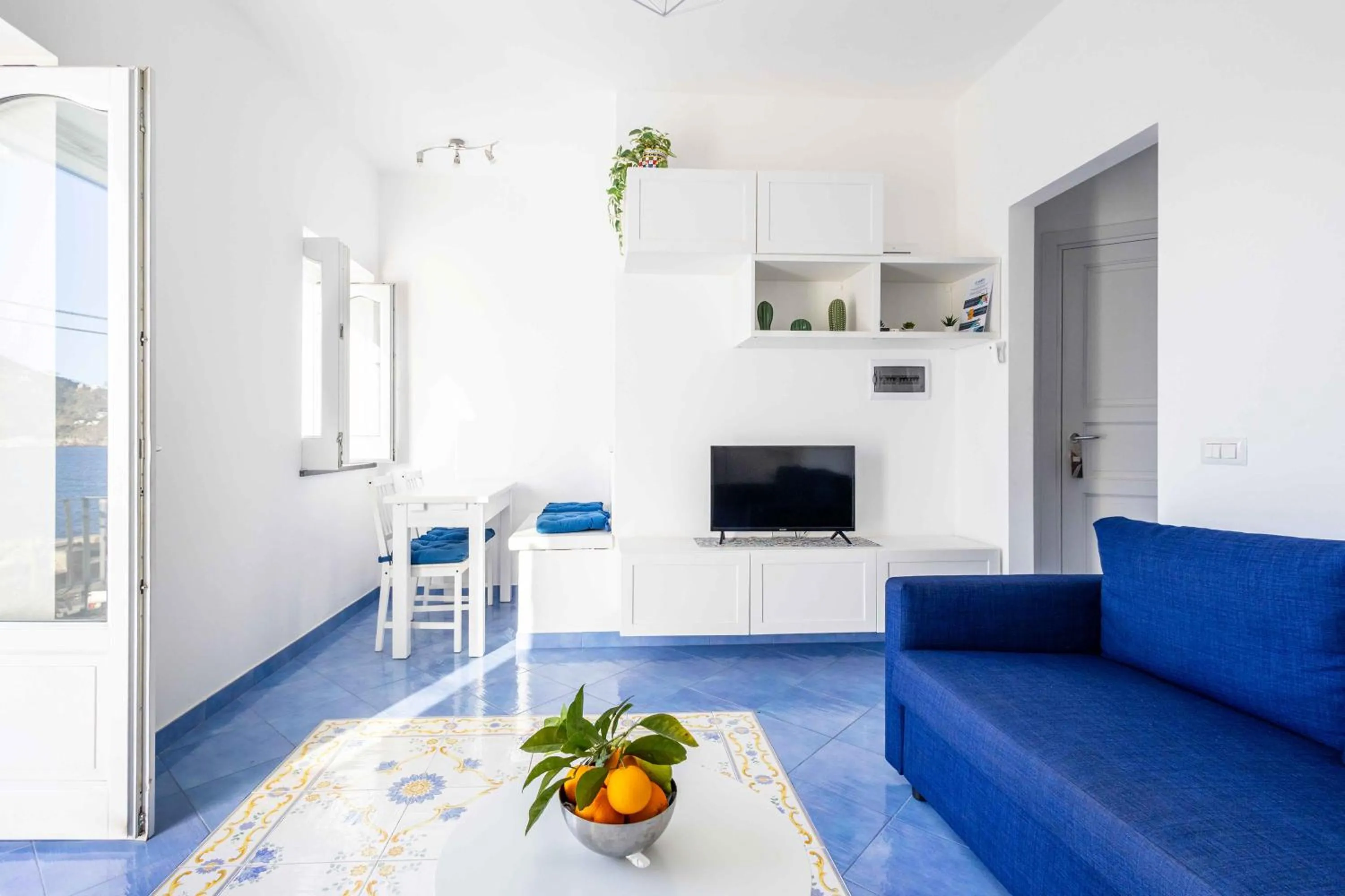 TV and multimedia in Lo Nardo Accommodation