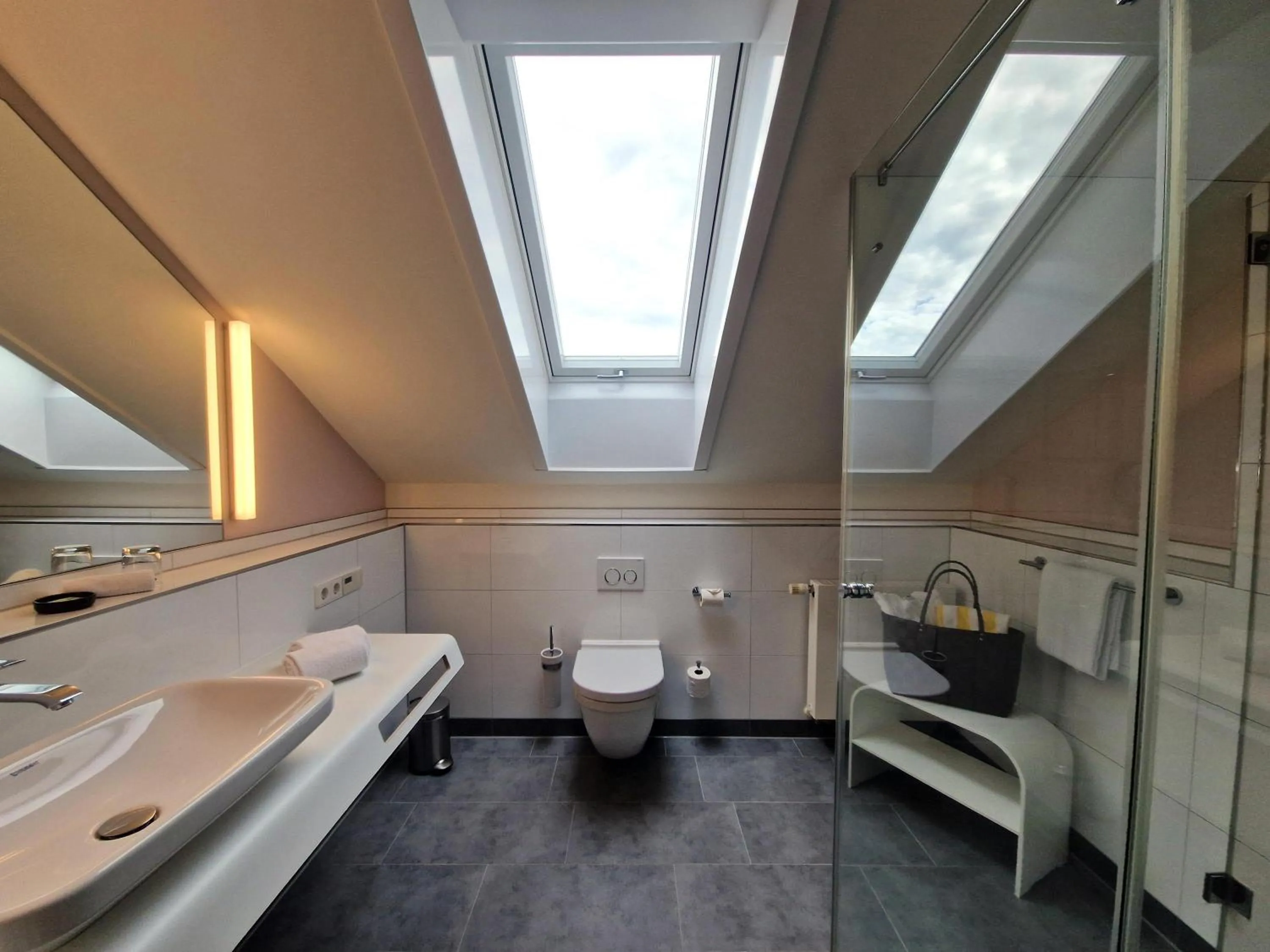 Toilet in Mosers Blume Relax & Genuss Hotel