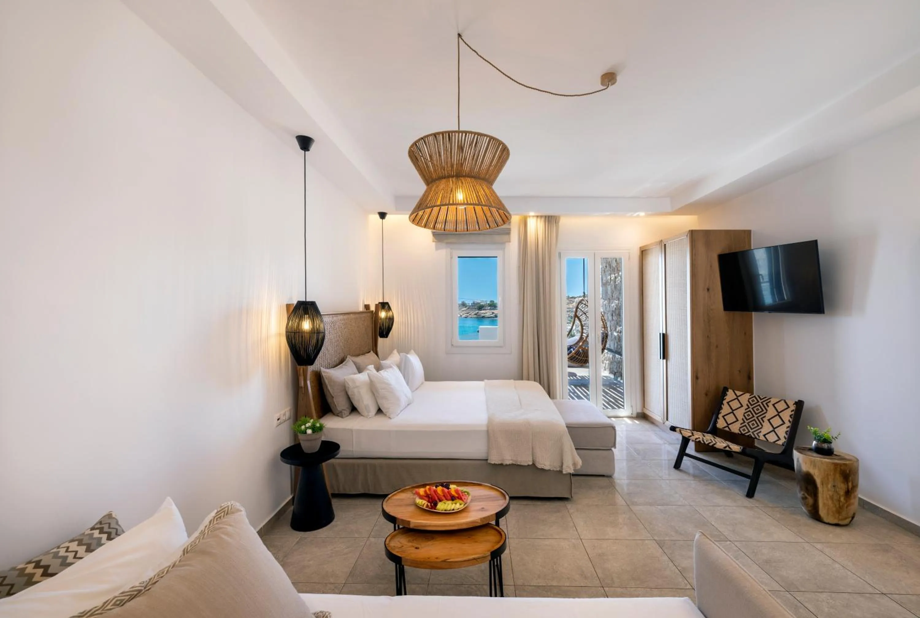 Bedroom, Bed in Tropicana Hotel , Suites & Villas Mykonos