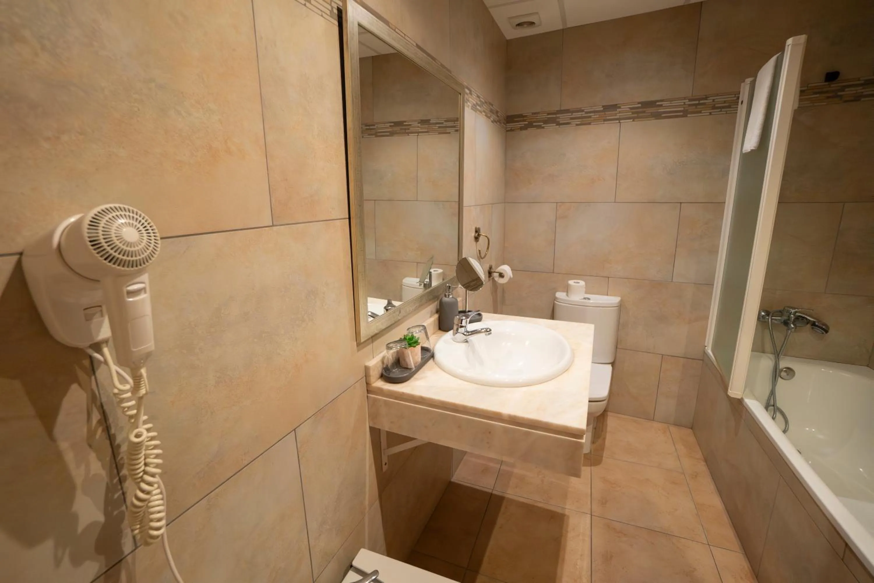 Toilet in Hotel Rural L'Antic Portal