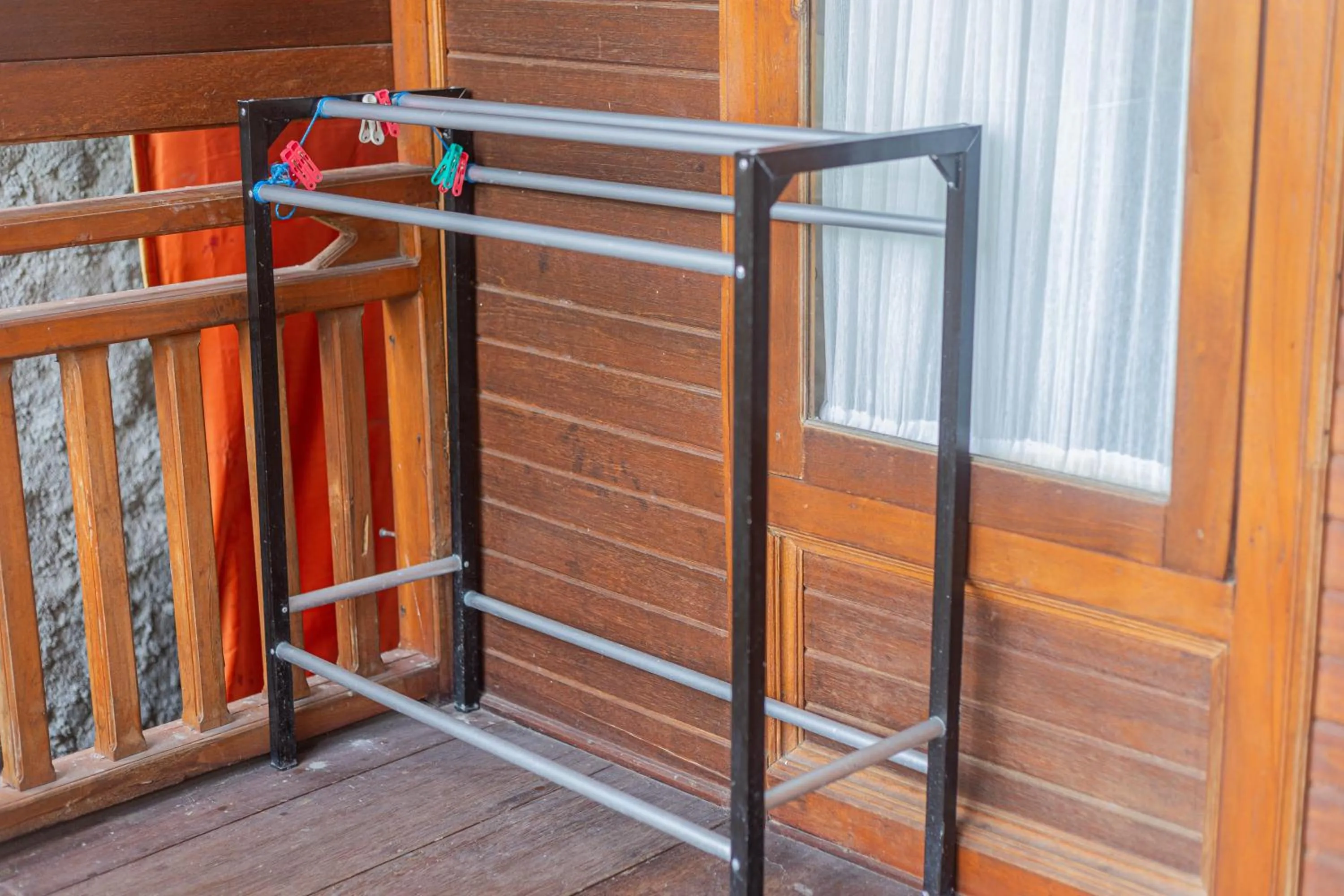 Decorative detail in Swan Beach Inn