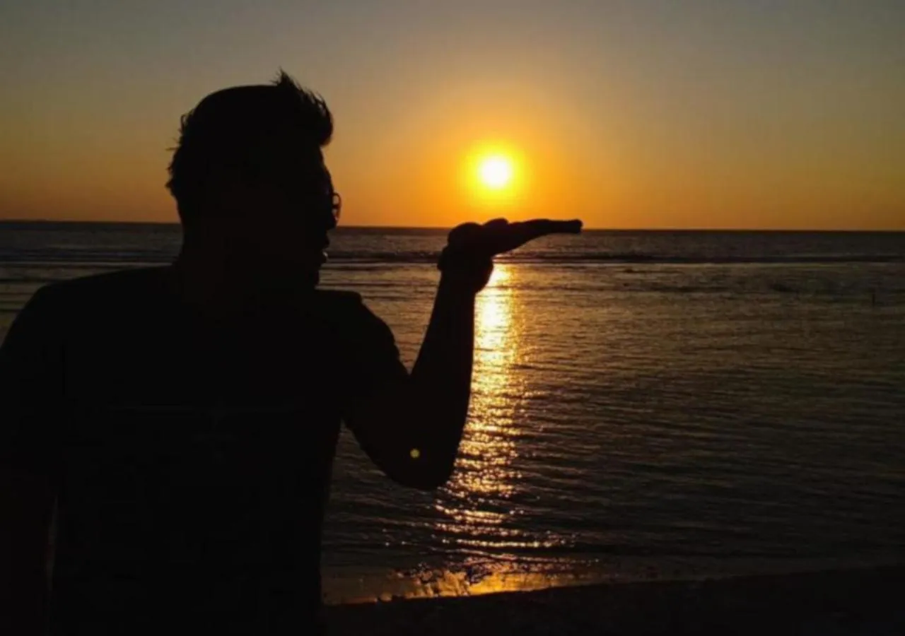 People in Swan Beach Inn