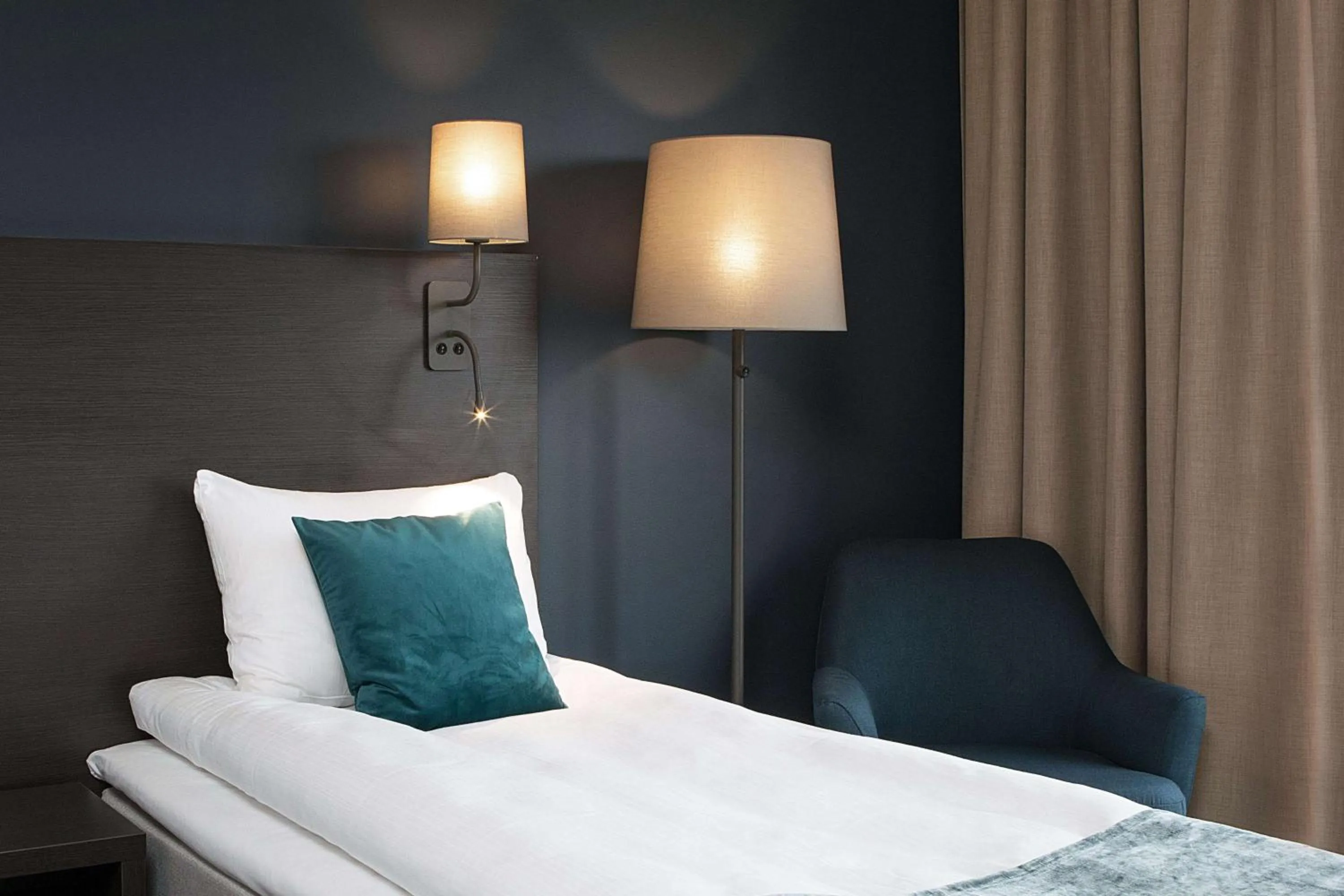 Bedroom, Bed in Scandic Brennemoen