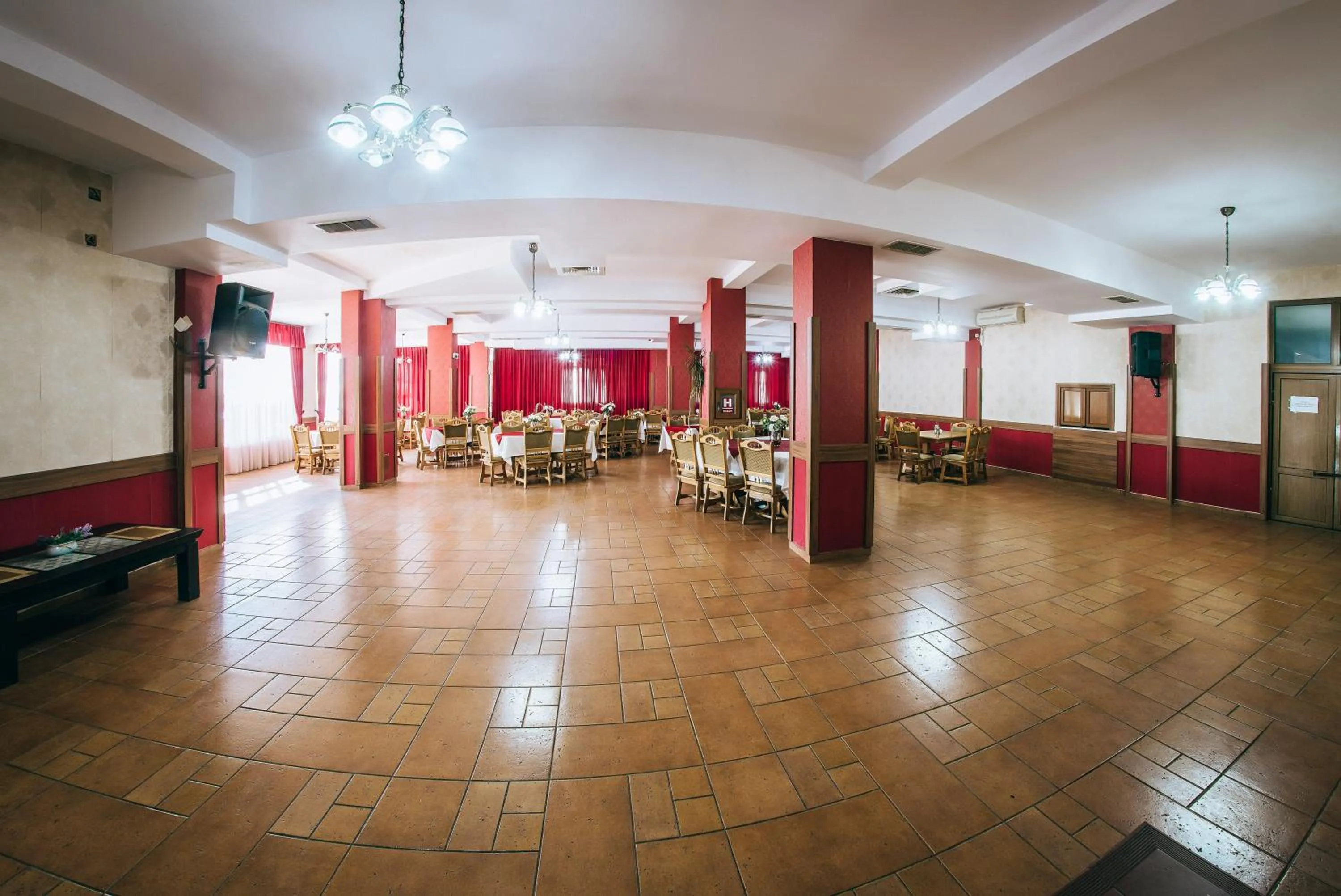 Restaurant/places to eat in Casa Rubin