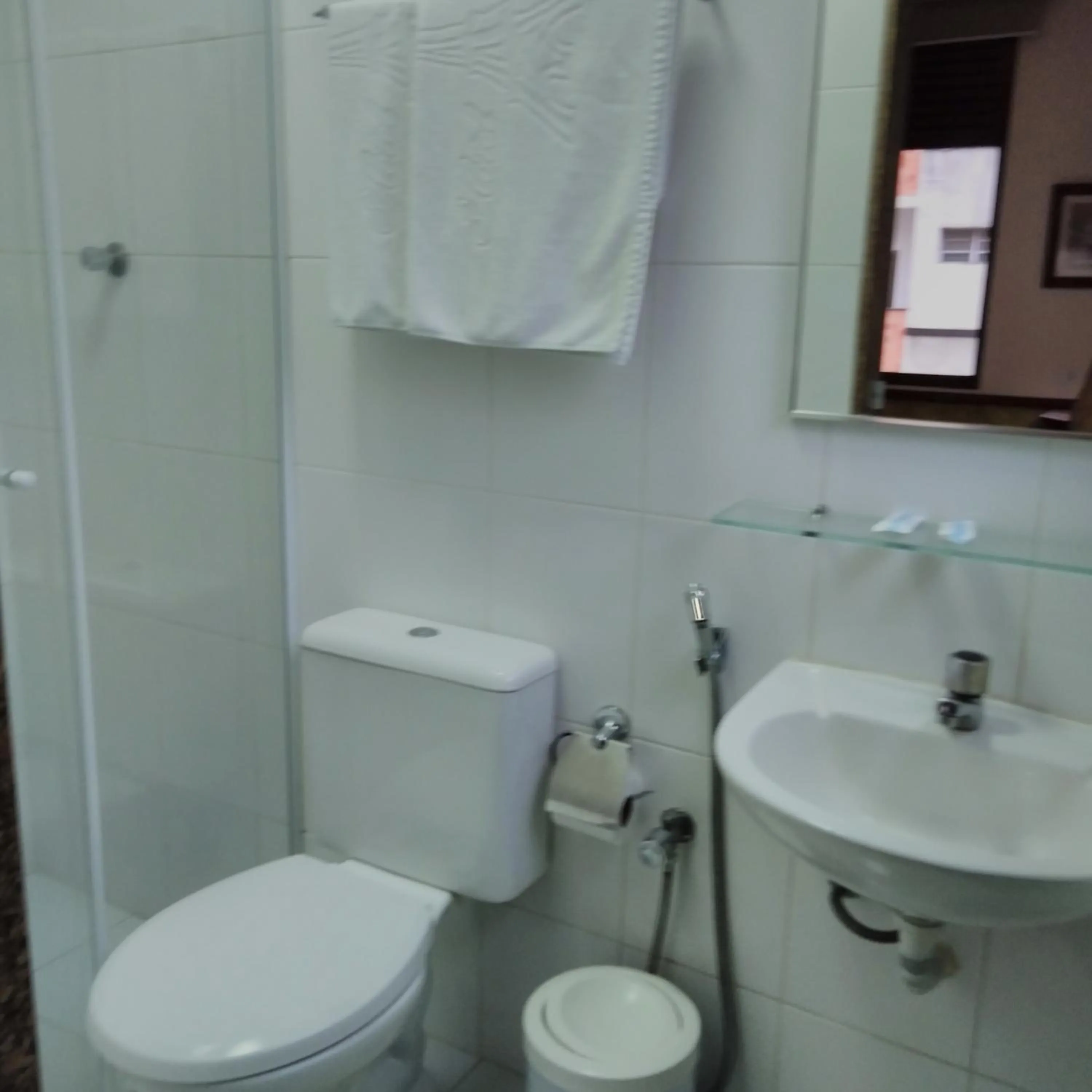 Bathroom in Hotel Paris