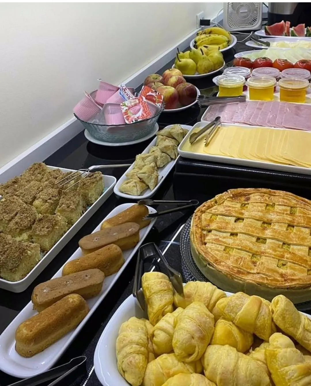 Breakfast in Hotel Paris