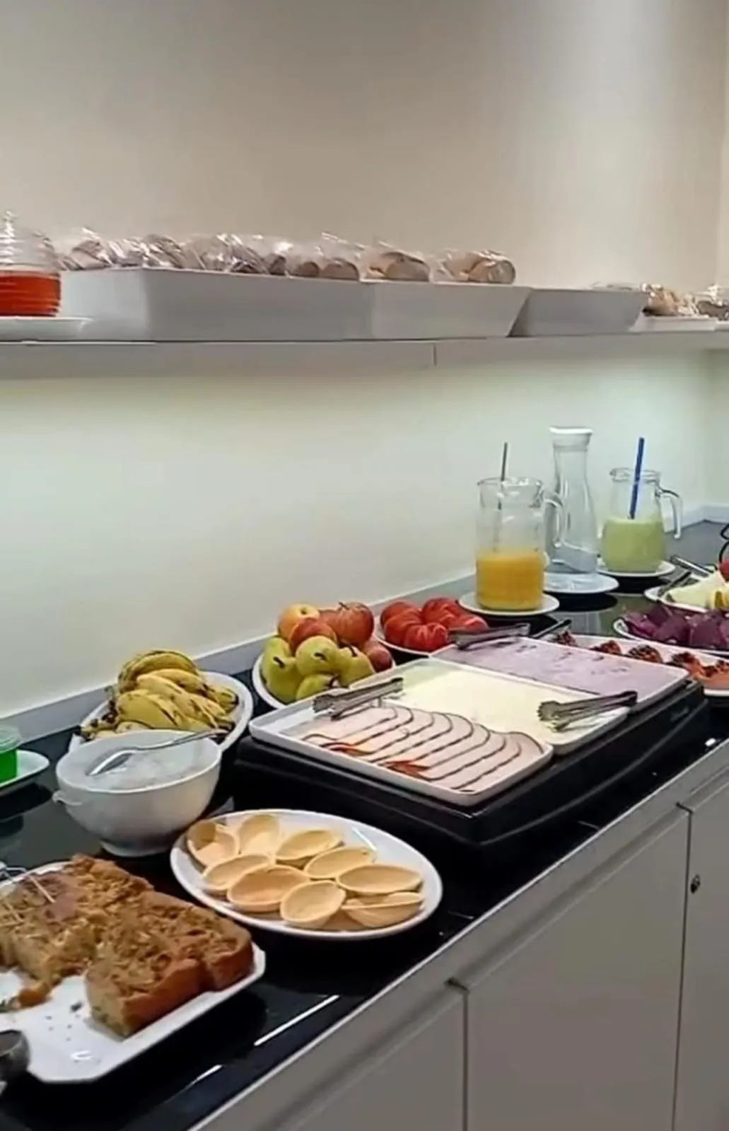 Breakfast in Hotel Paris