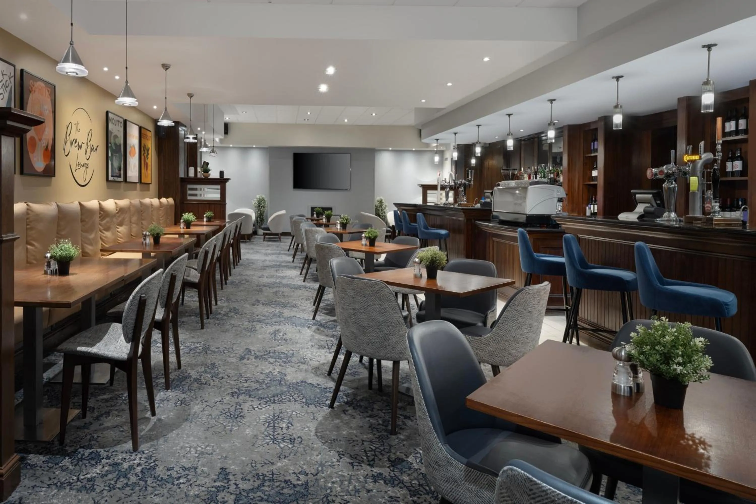 Meeting/conference room in Delta Hotels by Marriott Heathrow Windsor