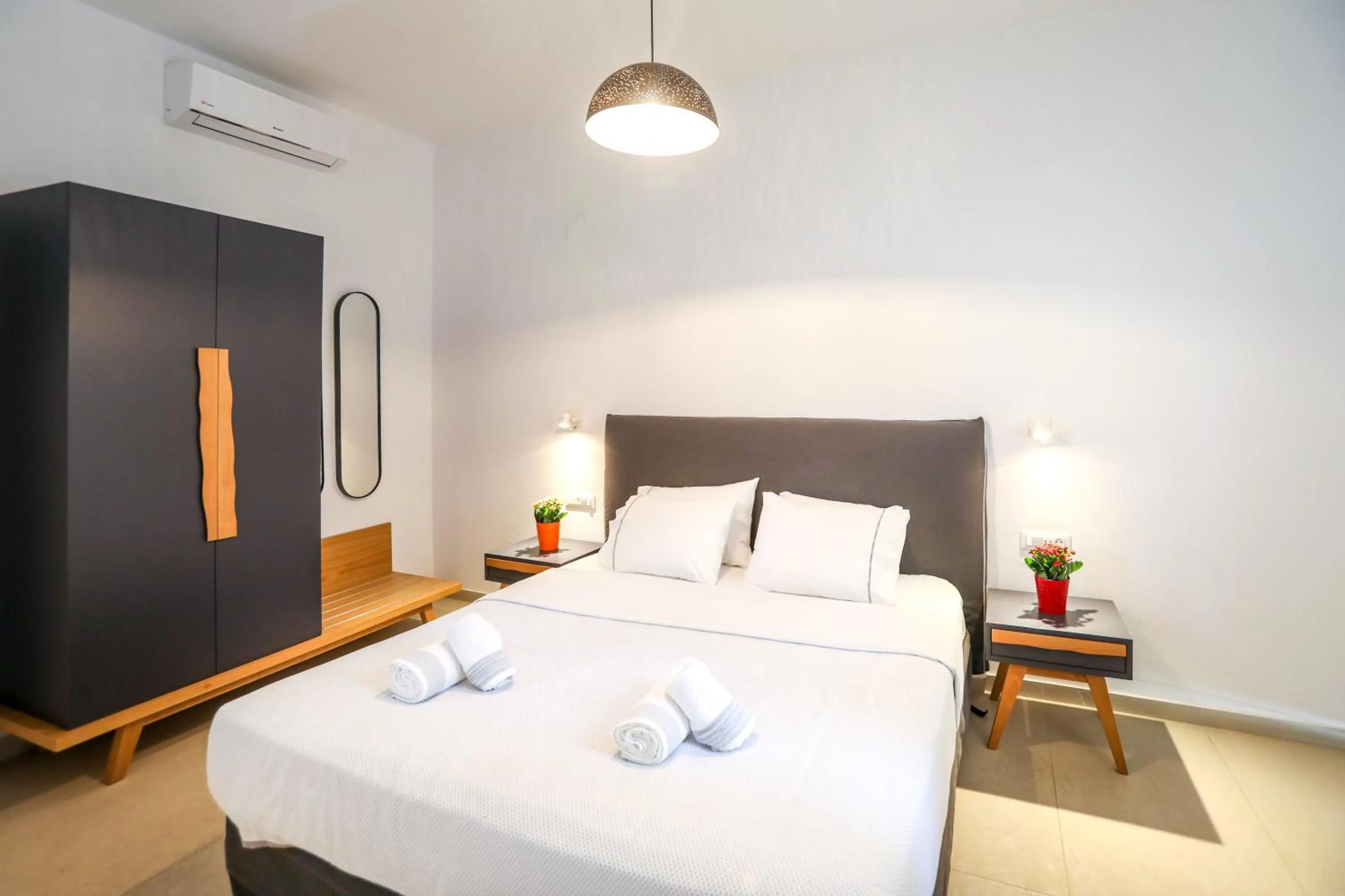 Bed in Petinaros Hotel