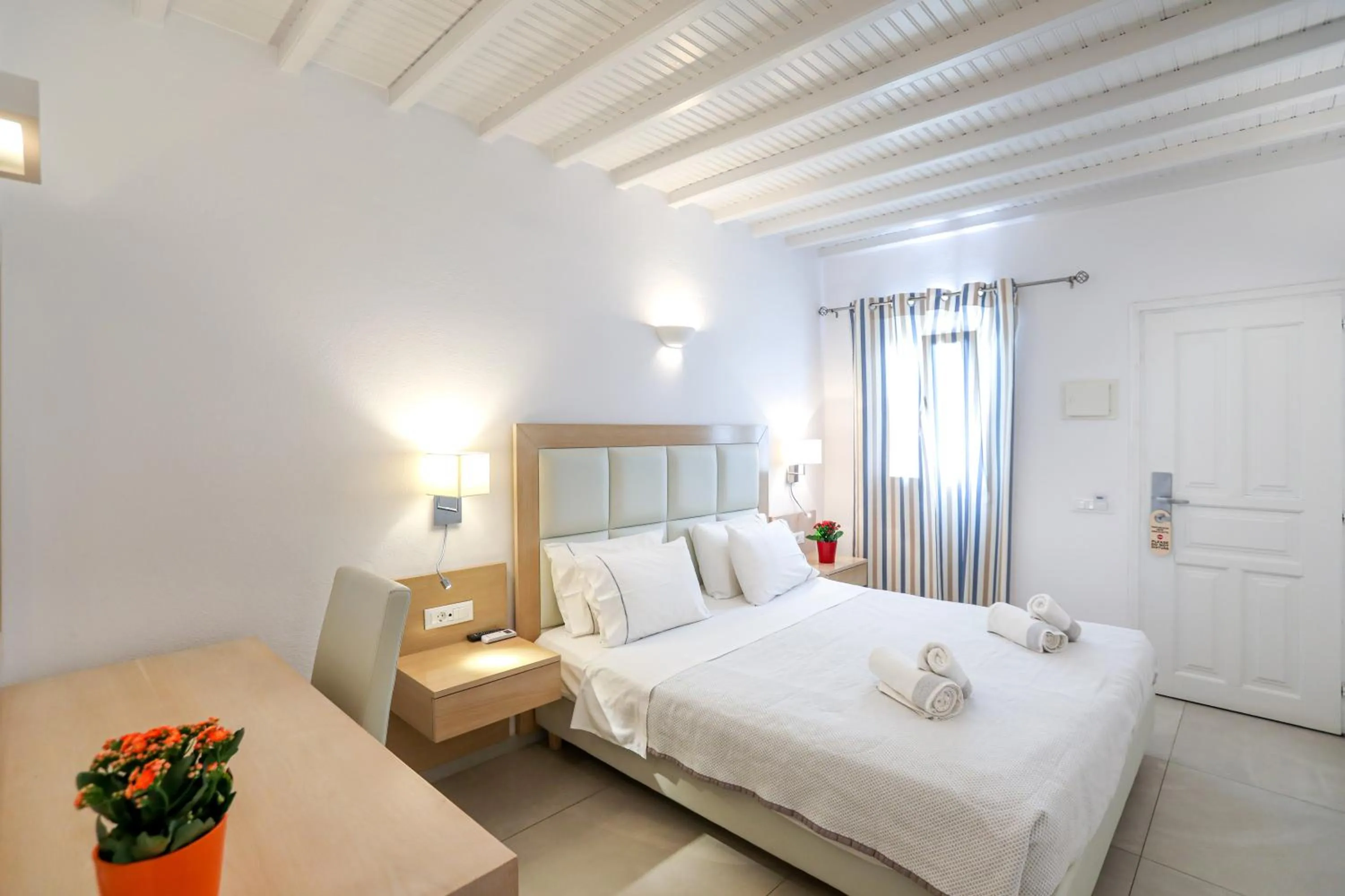 Bed in Petinaros Hotel