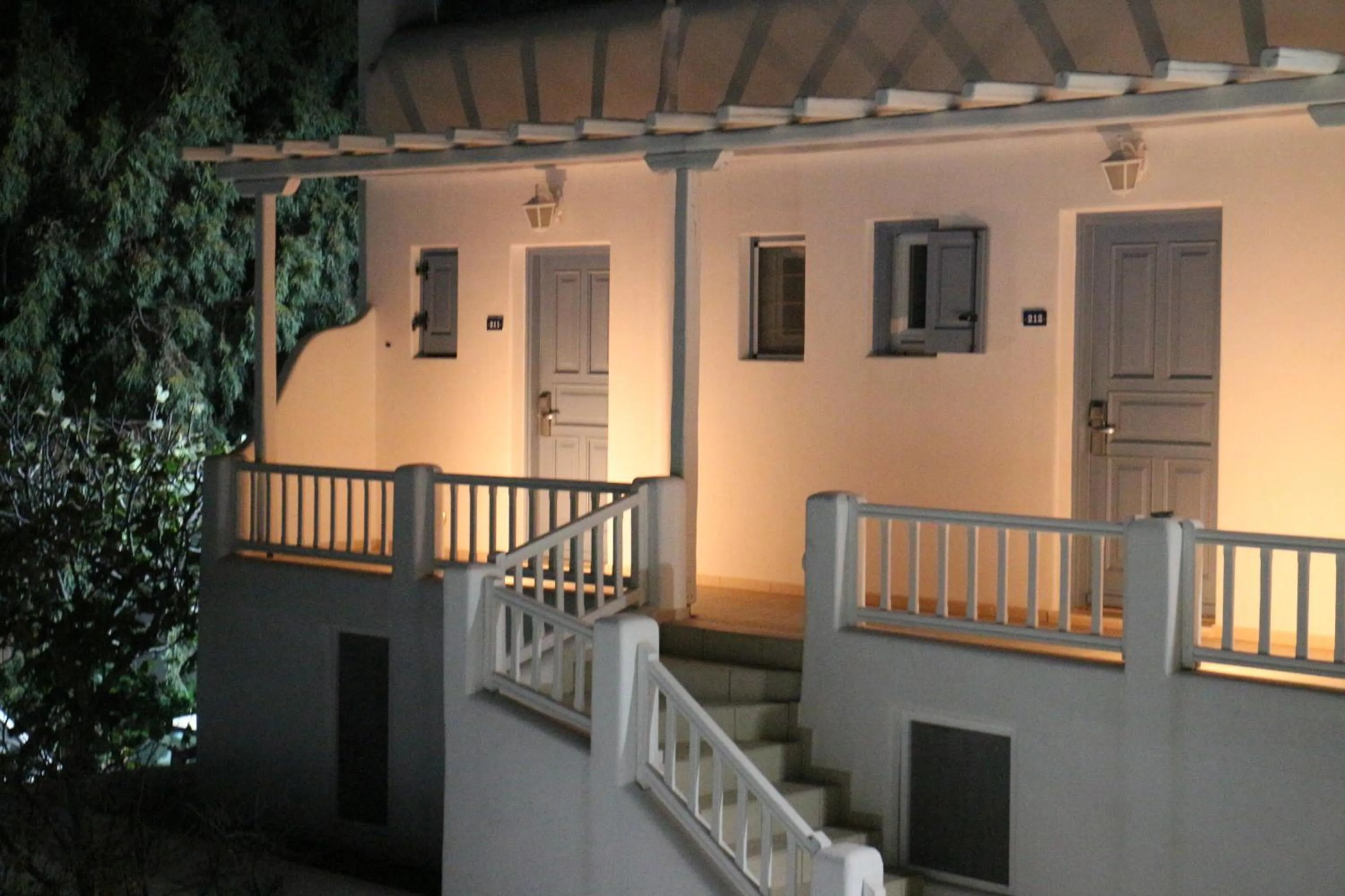 Decorative detail in Petinaros Hotel