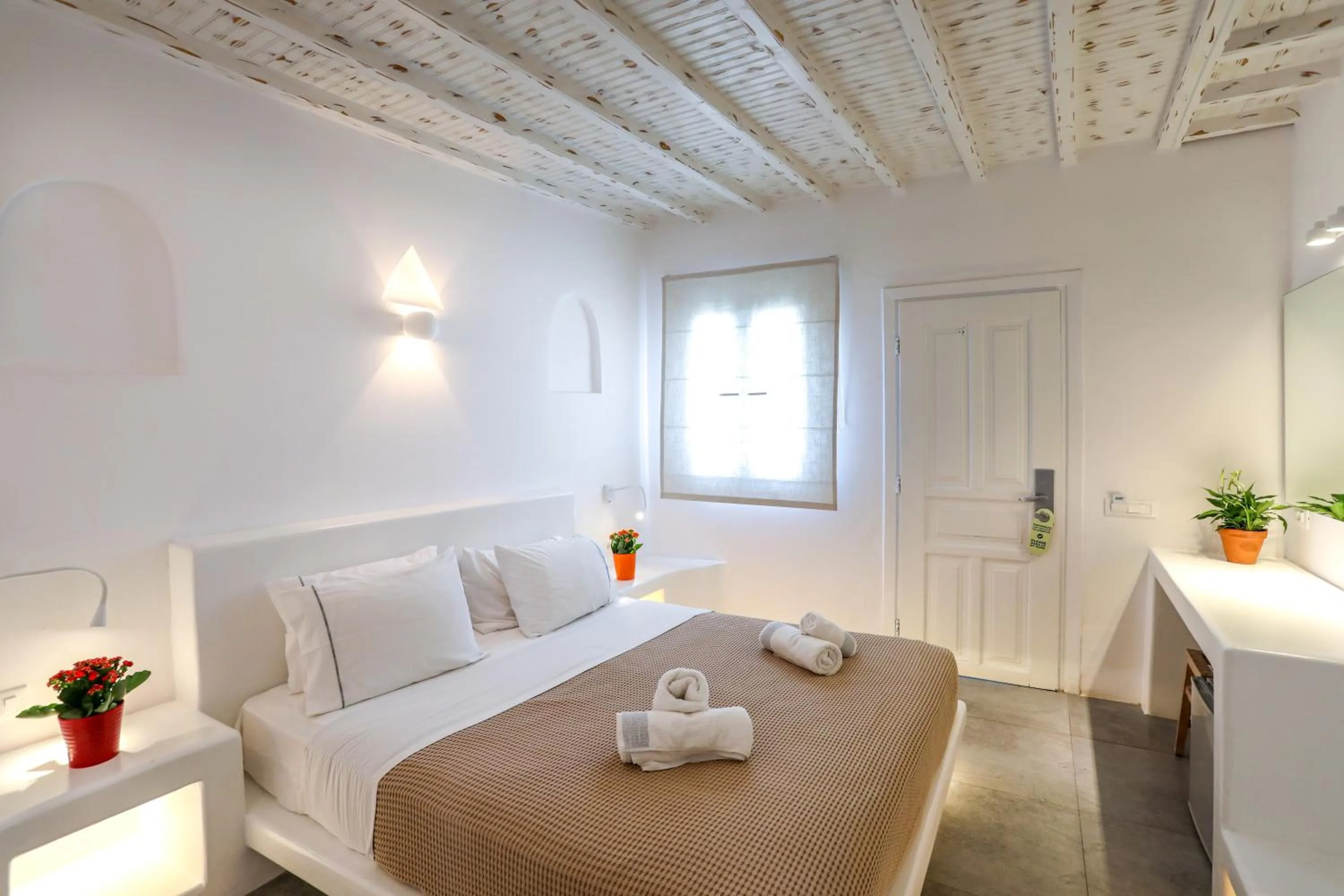 Bed in Petinaros Hotel