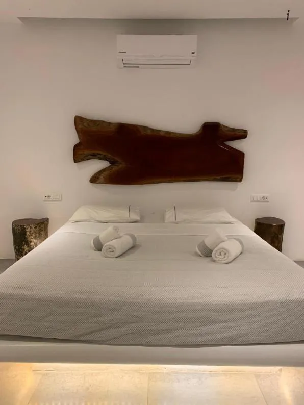 Bed in Petinaros Hotel