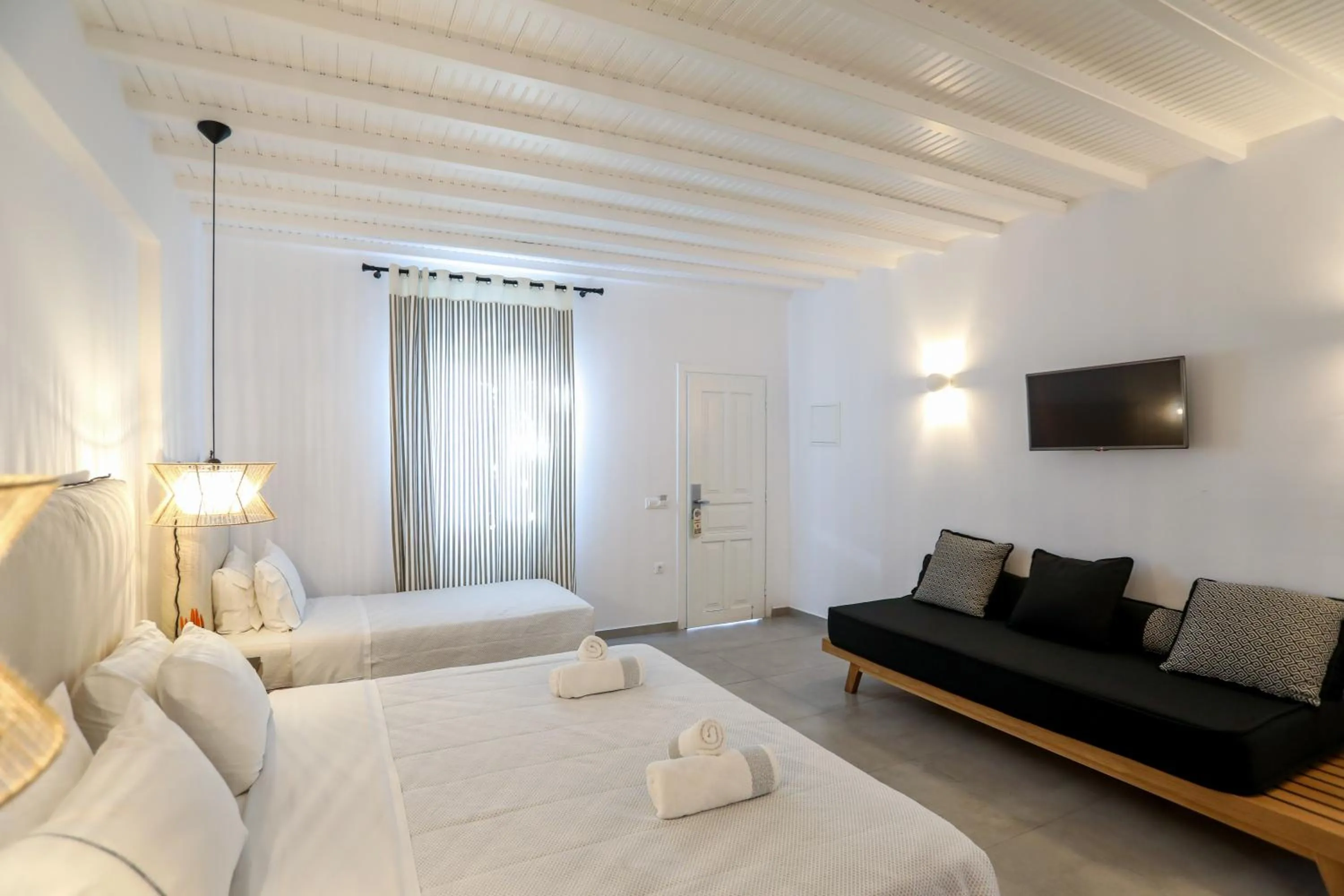 Bed in Petinaros Hotel