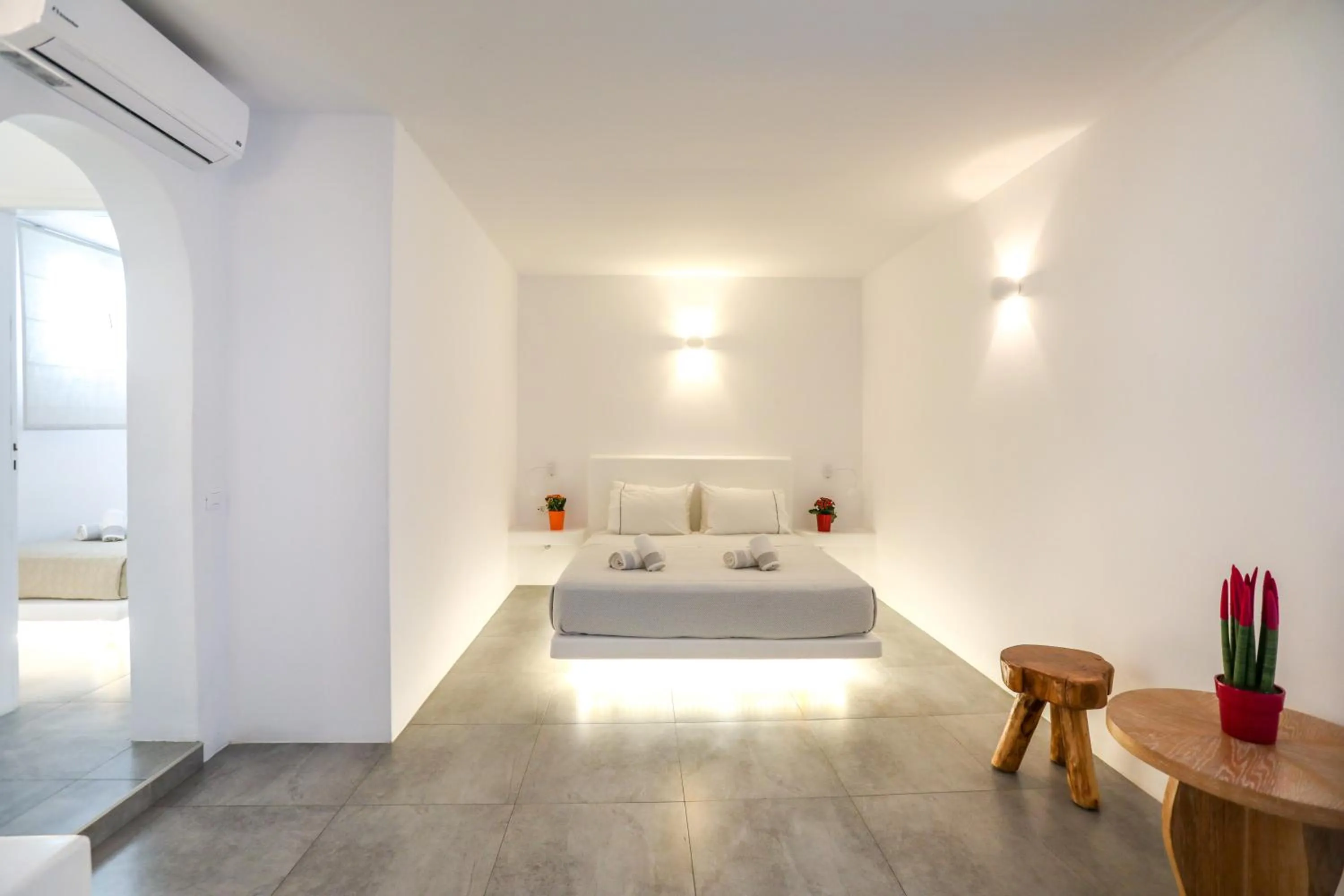 Bed in Petinaros Hotel