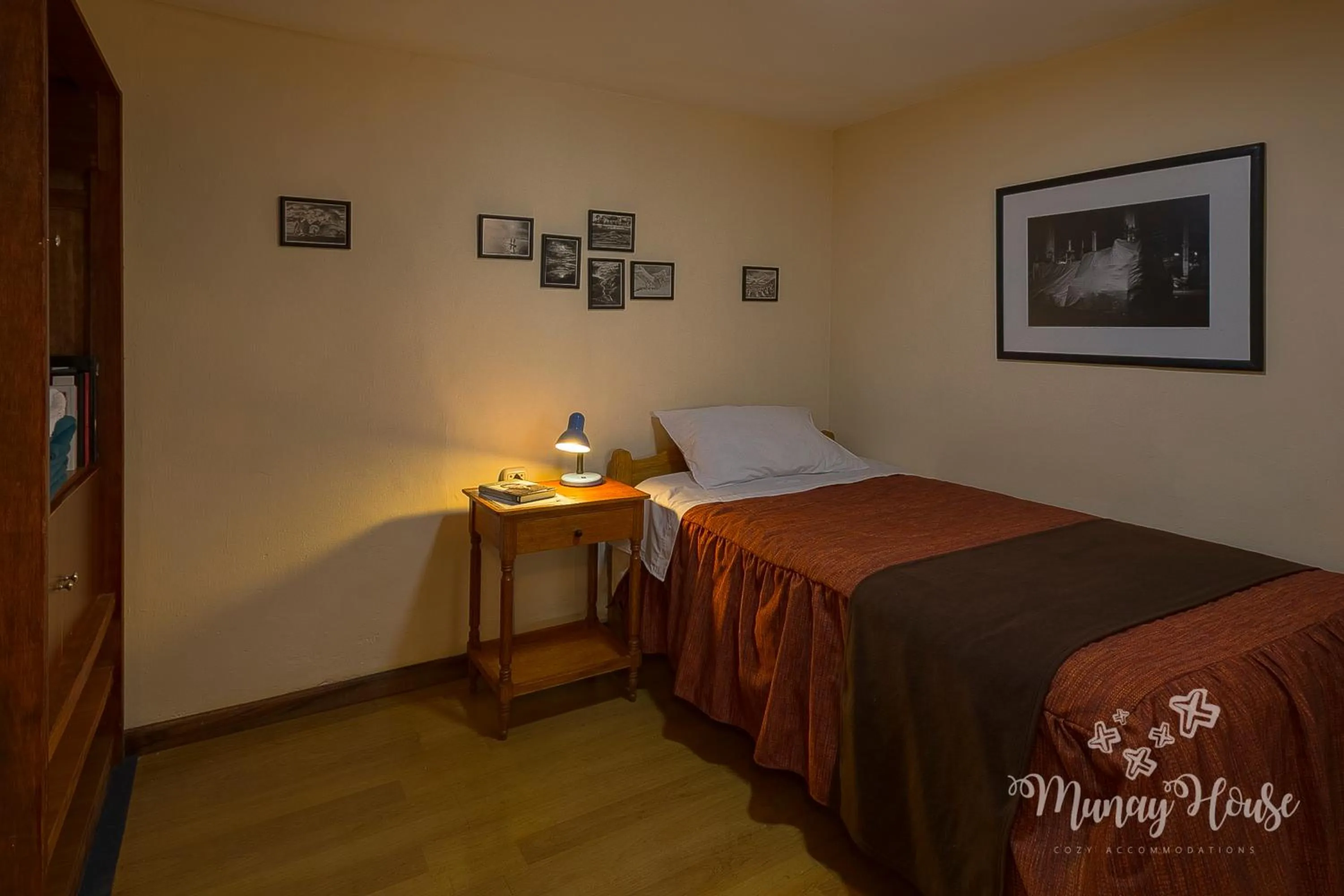 Photo of the whole room, Bed in Munay House, apartment in the center of Cusco