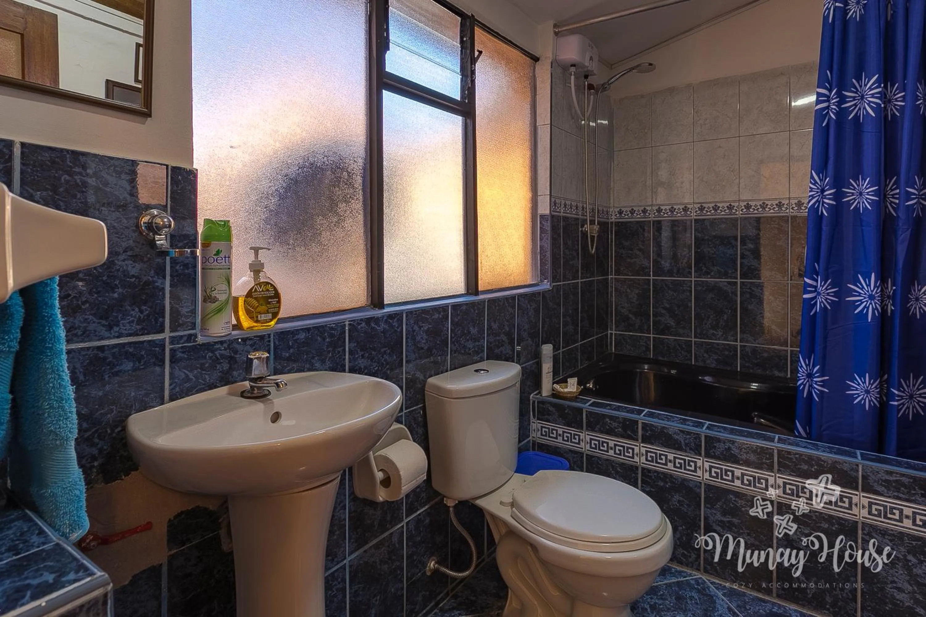 Bathroom in Munay House, apartment in the center of Cusco