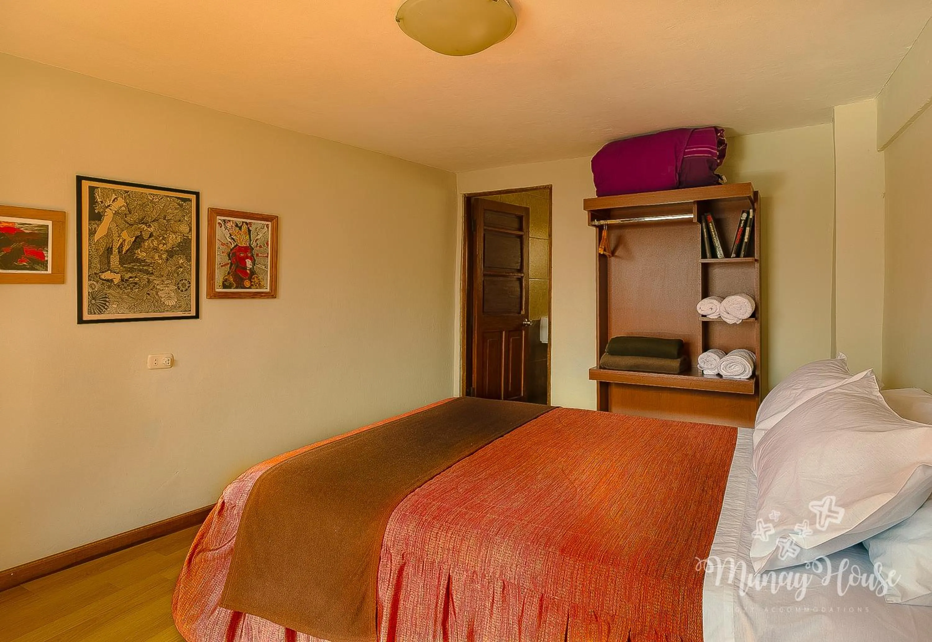 Photo of the whole room, Bed in Munay House, apartment in the center of Cusco