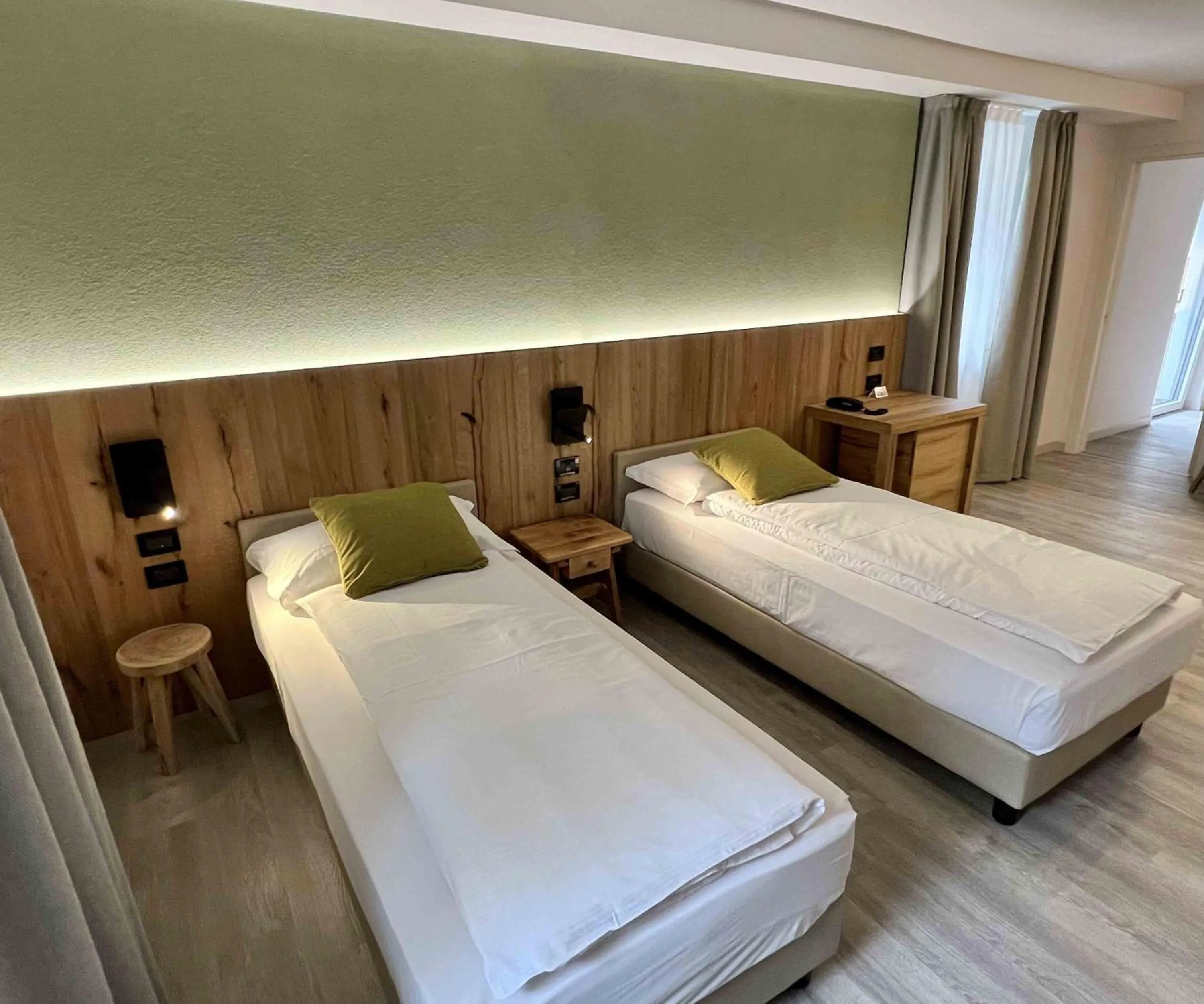 Bedroom, Bed in Albergo Dimaro Wellness Hotel