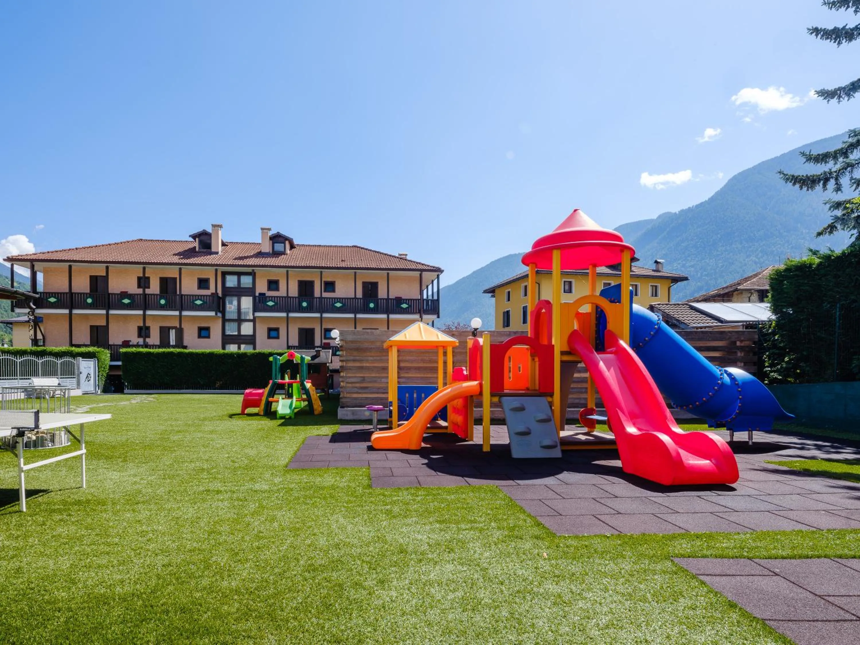 Summer in Albergo Dimaro Wellness Hotel