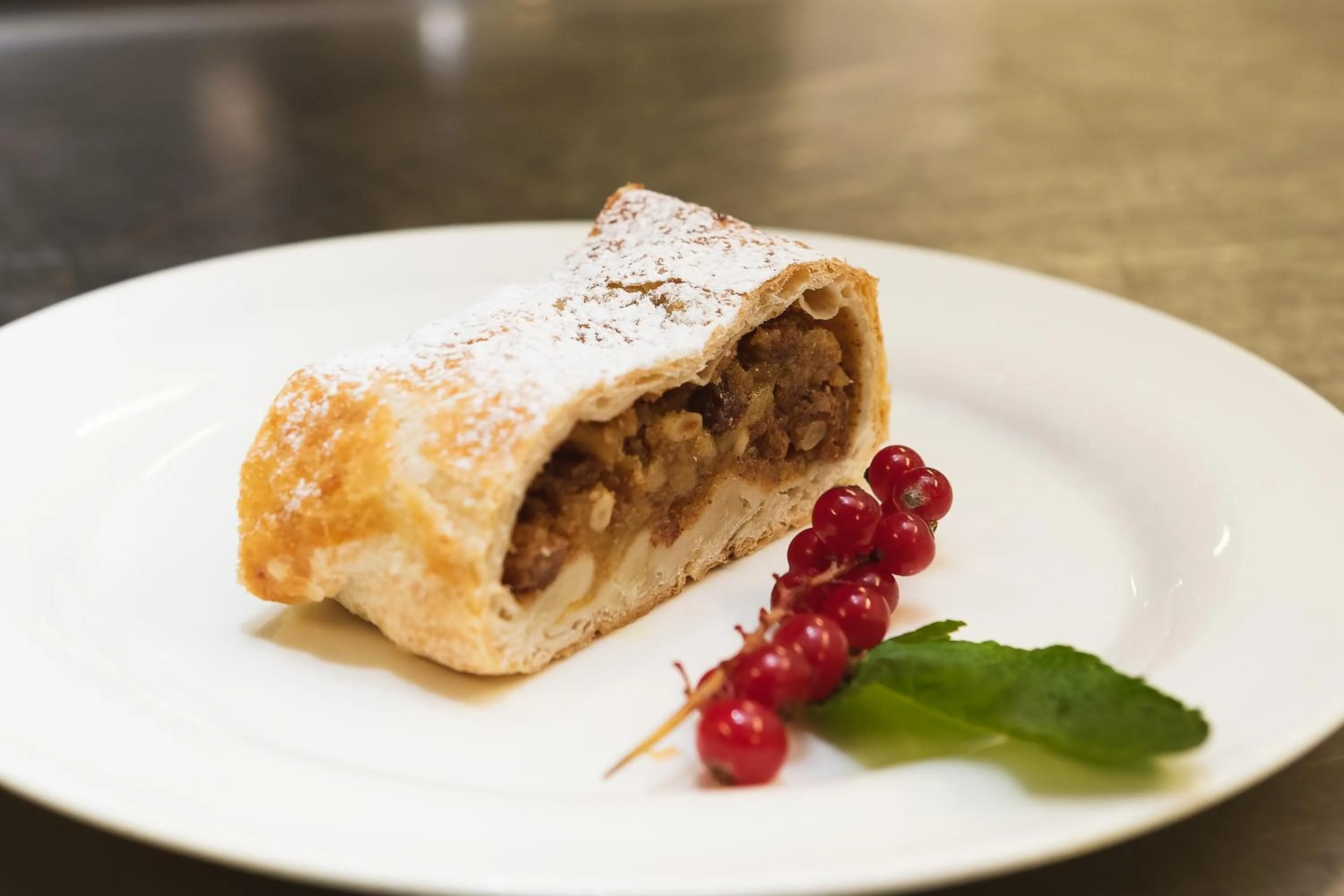 Restaurant/places to eat in Albergo Dimaro Wellness Hotel