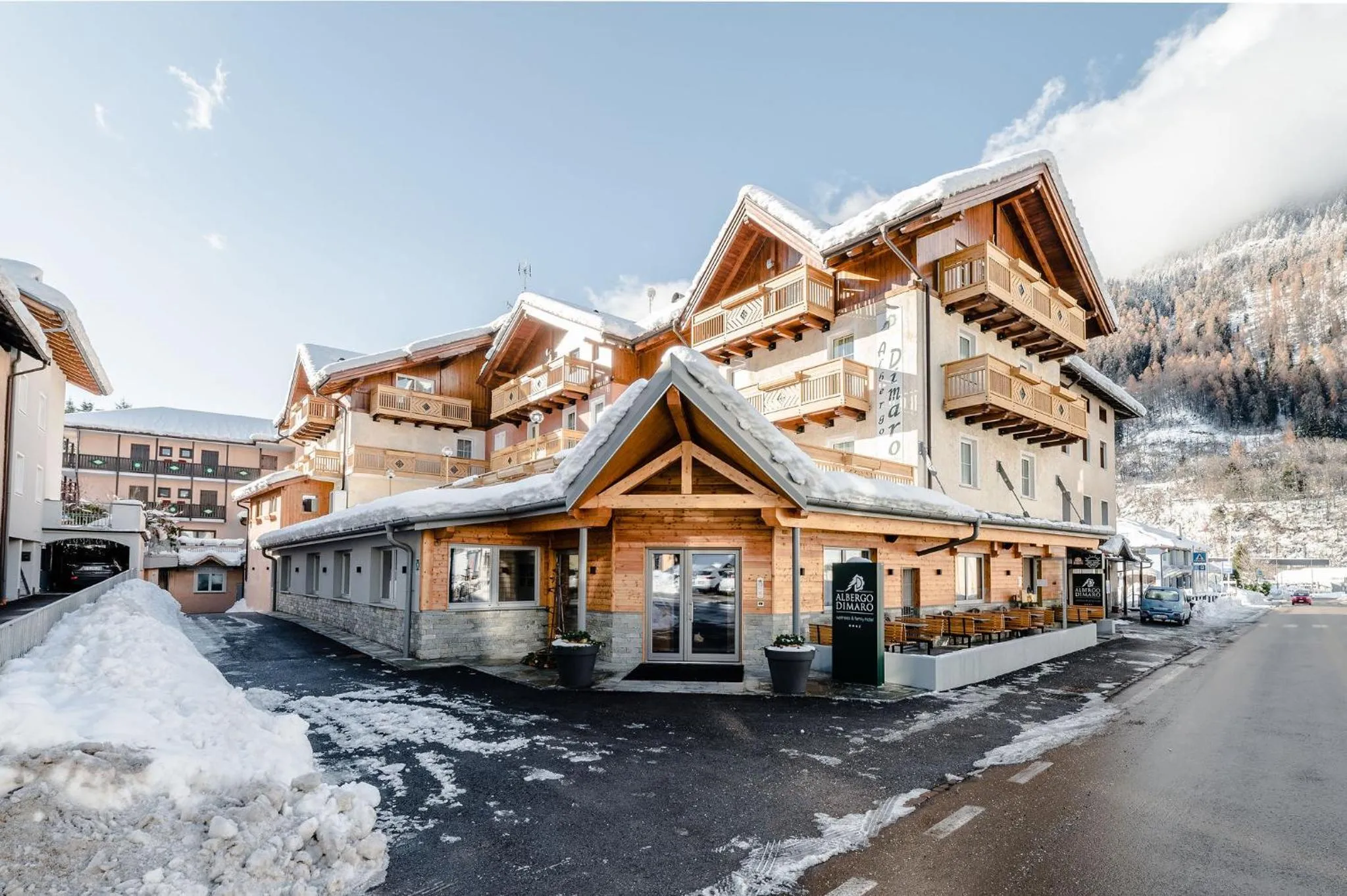 Facade/entrance in Albergo Dimaro Wellness Hotel