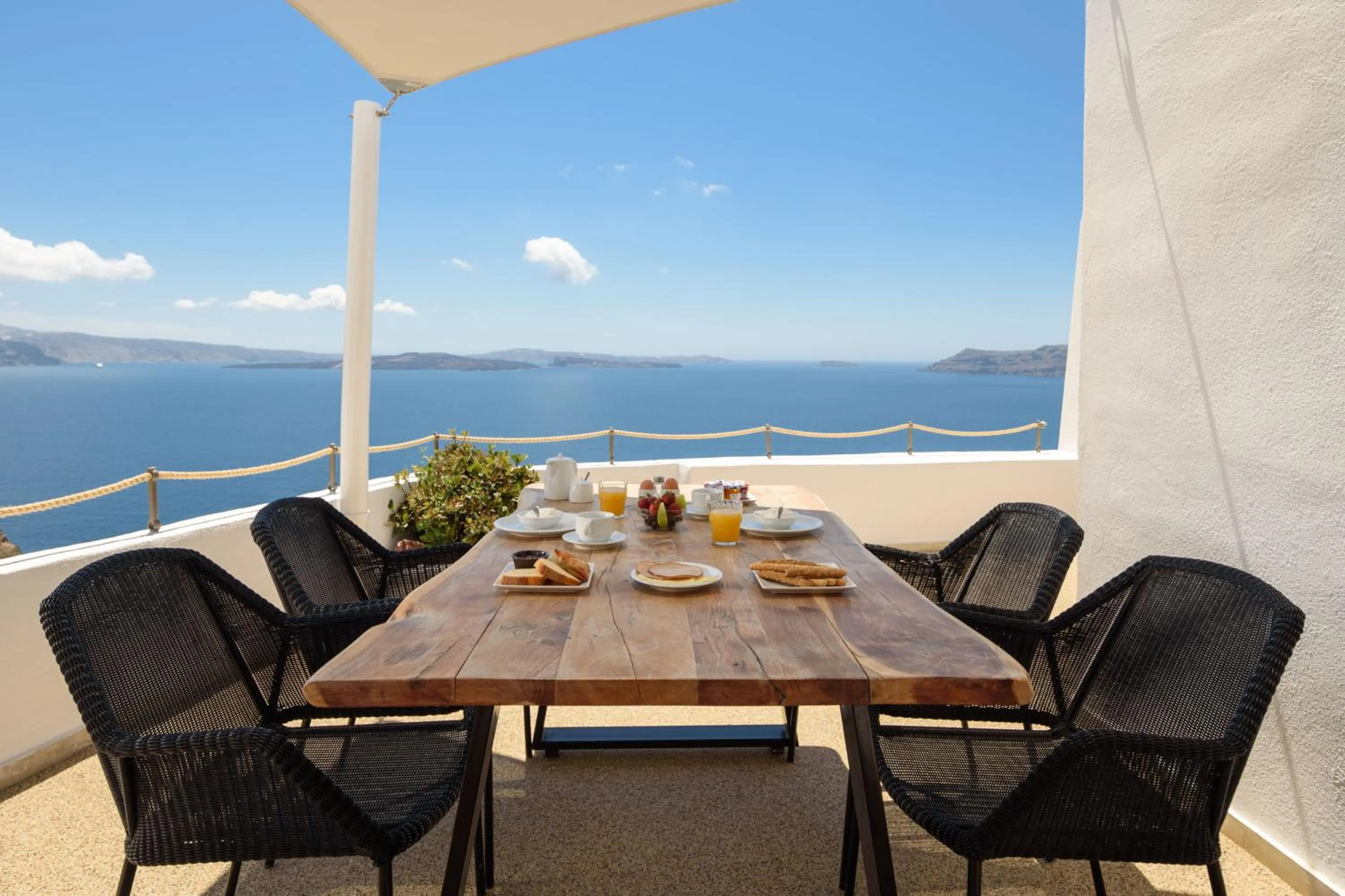 Sea view in Strogili